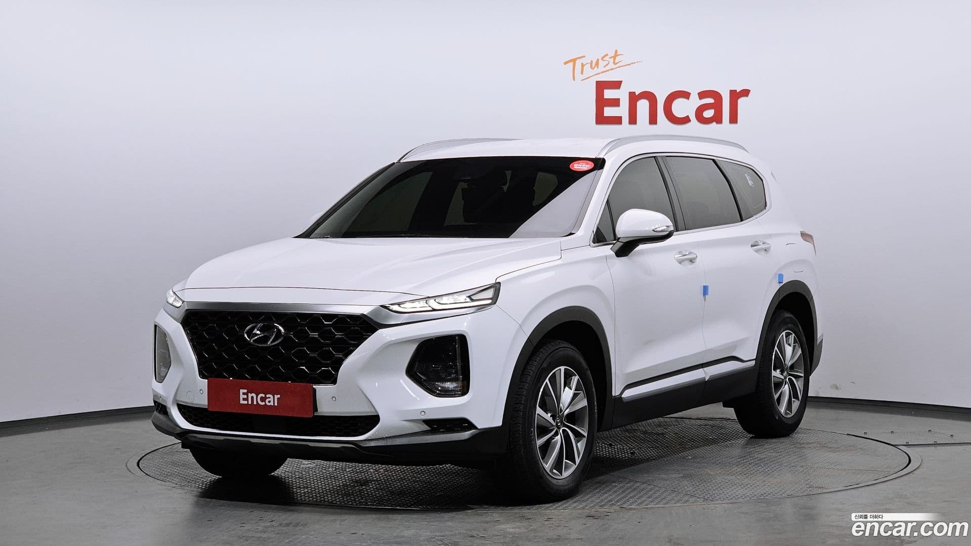 Main__Slider__Photo:Santafe Hyundai 2020.6-0