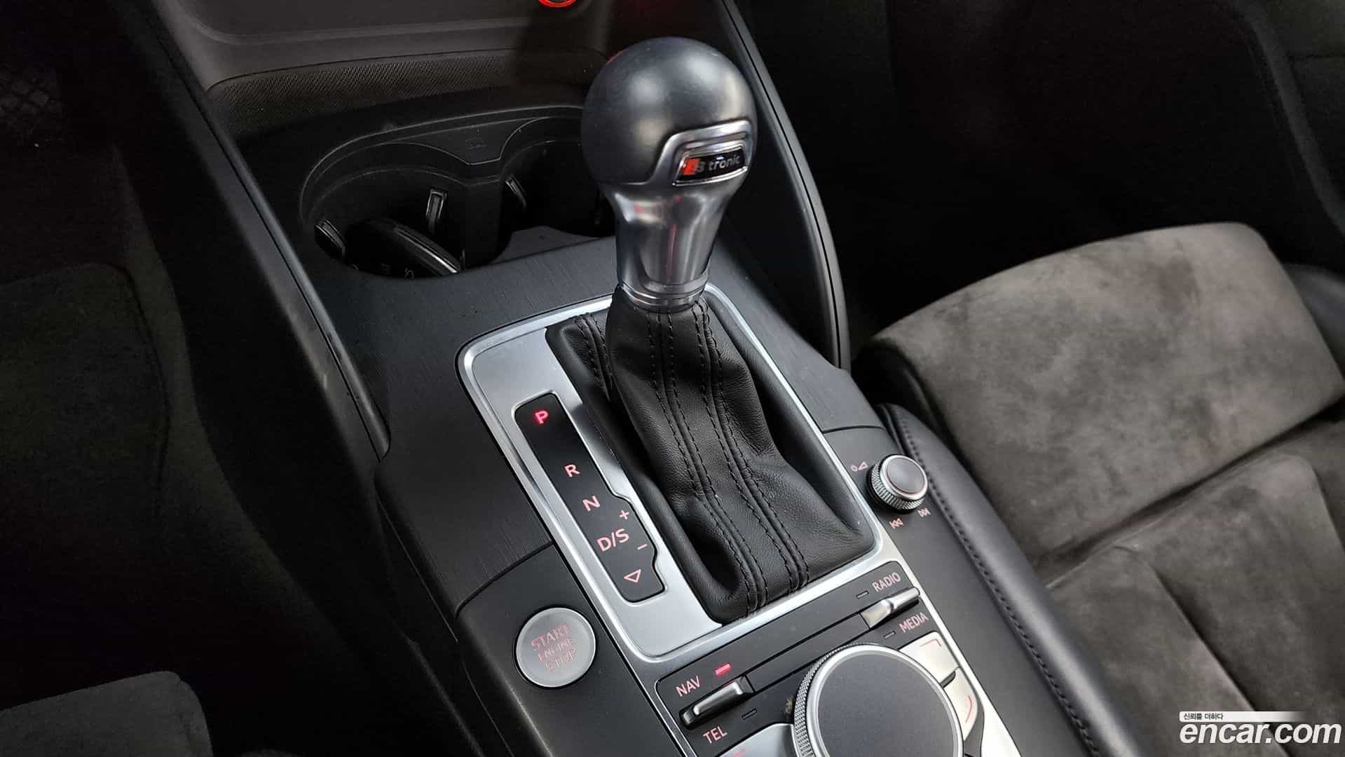 A3 Audi 2015.2-INNER-009