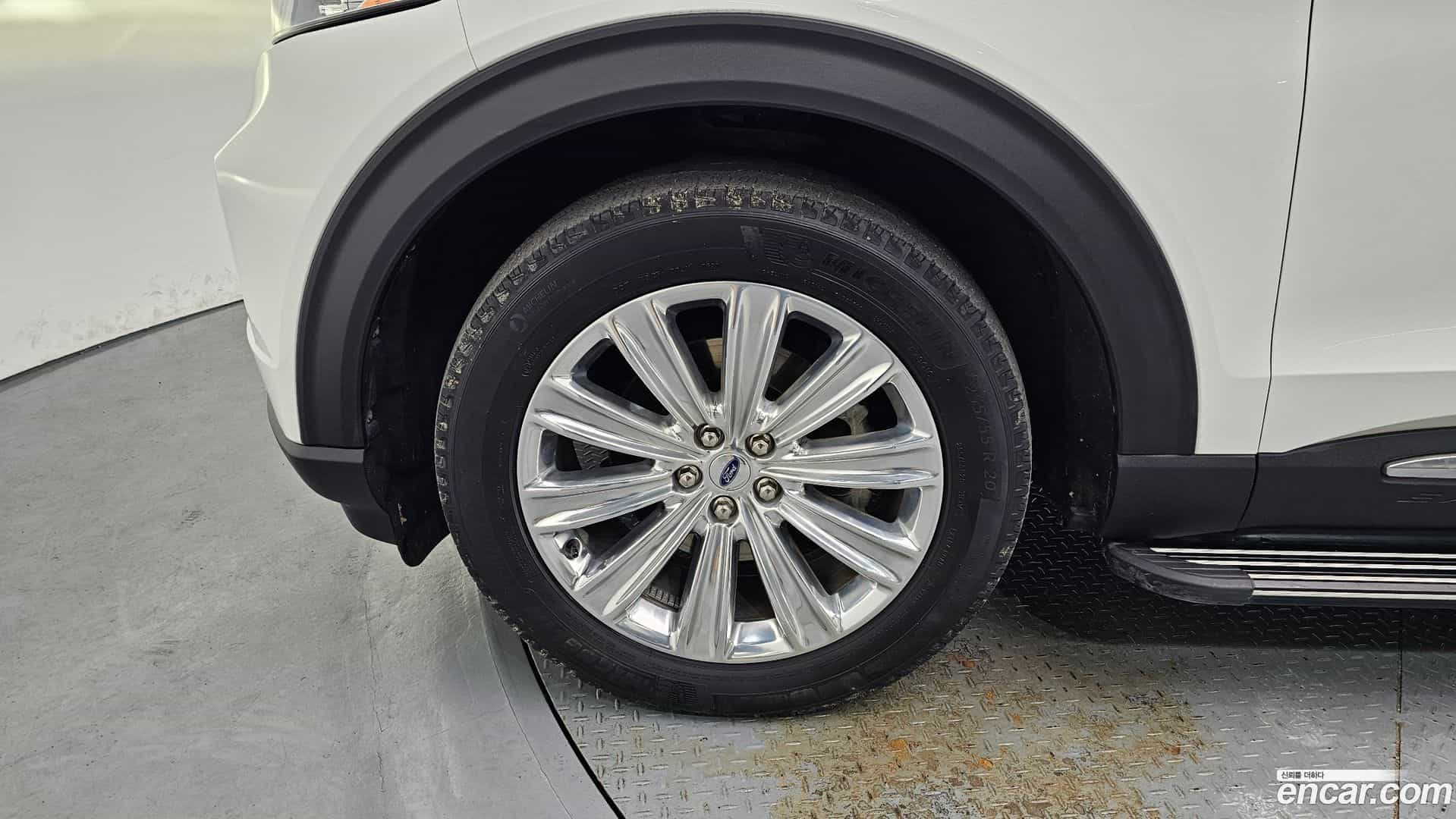 Explorer Ford 2020.8-OUTER-005