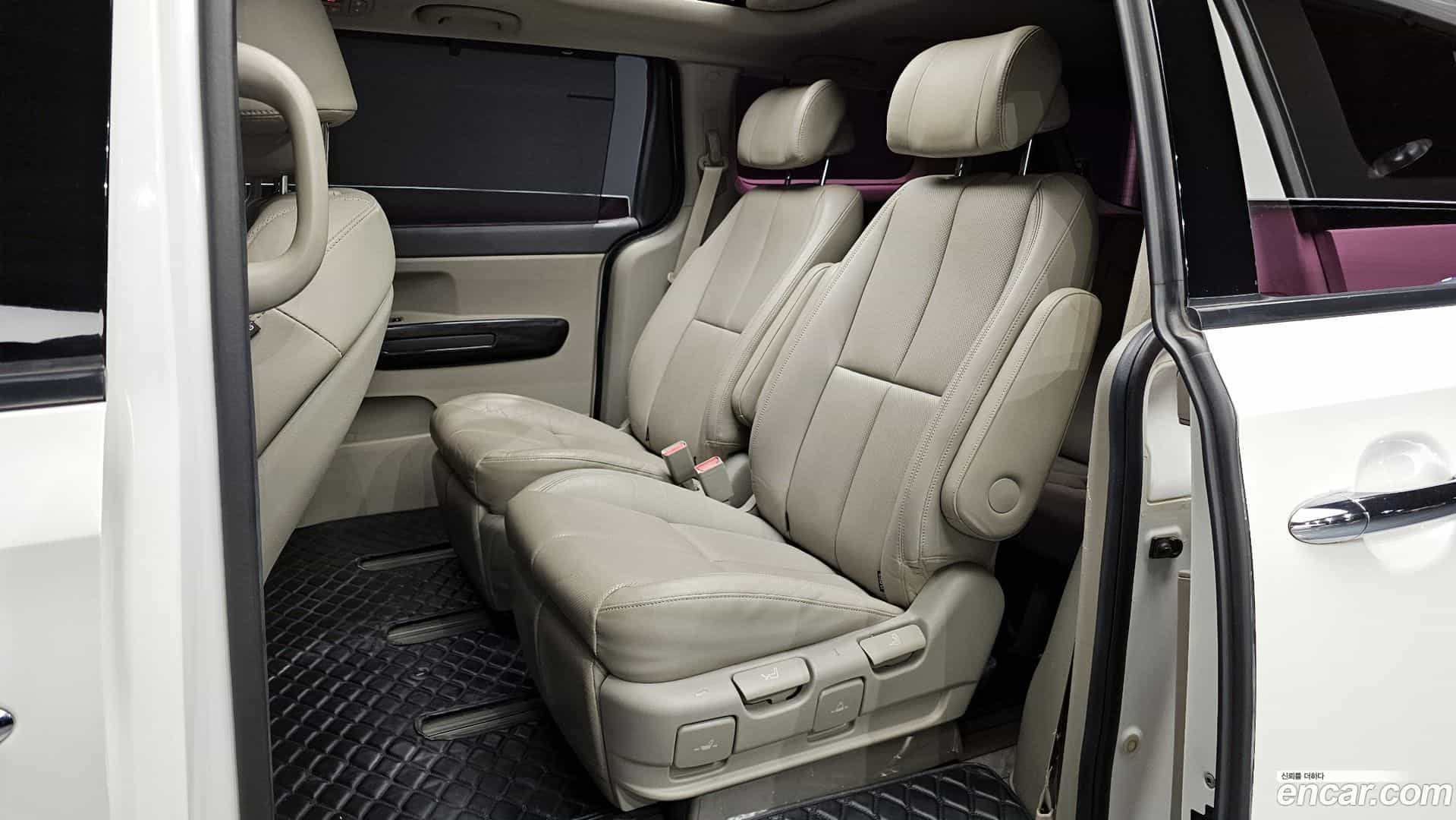 Canival Kia 2017.3-OPTION-016