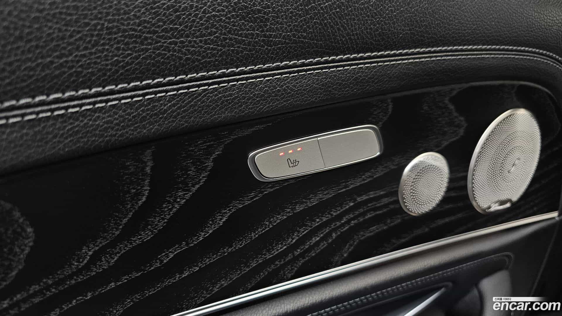 E-Class Mercedes-Benz 2022.0-OPTION-022