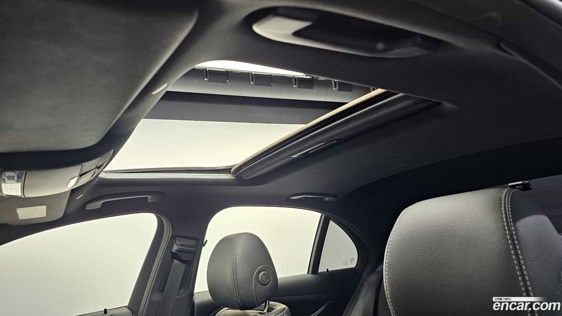 E-Class Mercedes-Benz 2022.0-OPTION-023