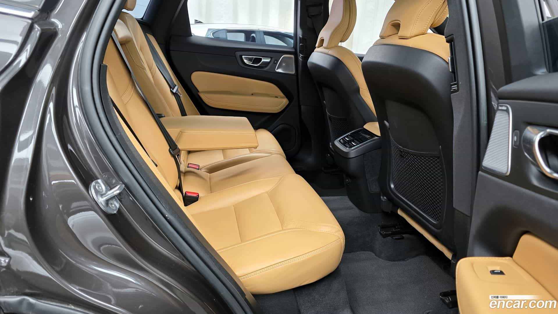 XC60 Volvo 2022.4-OPTION-016