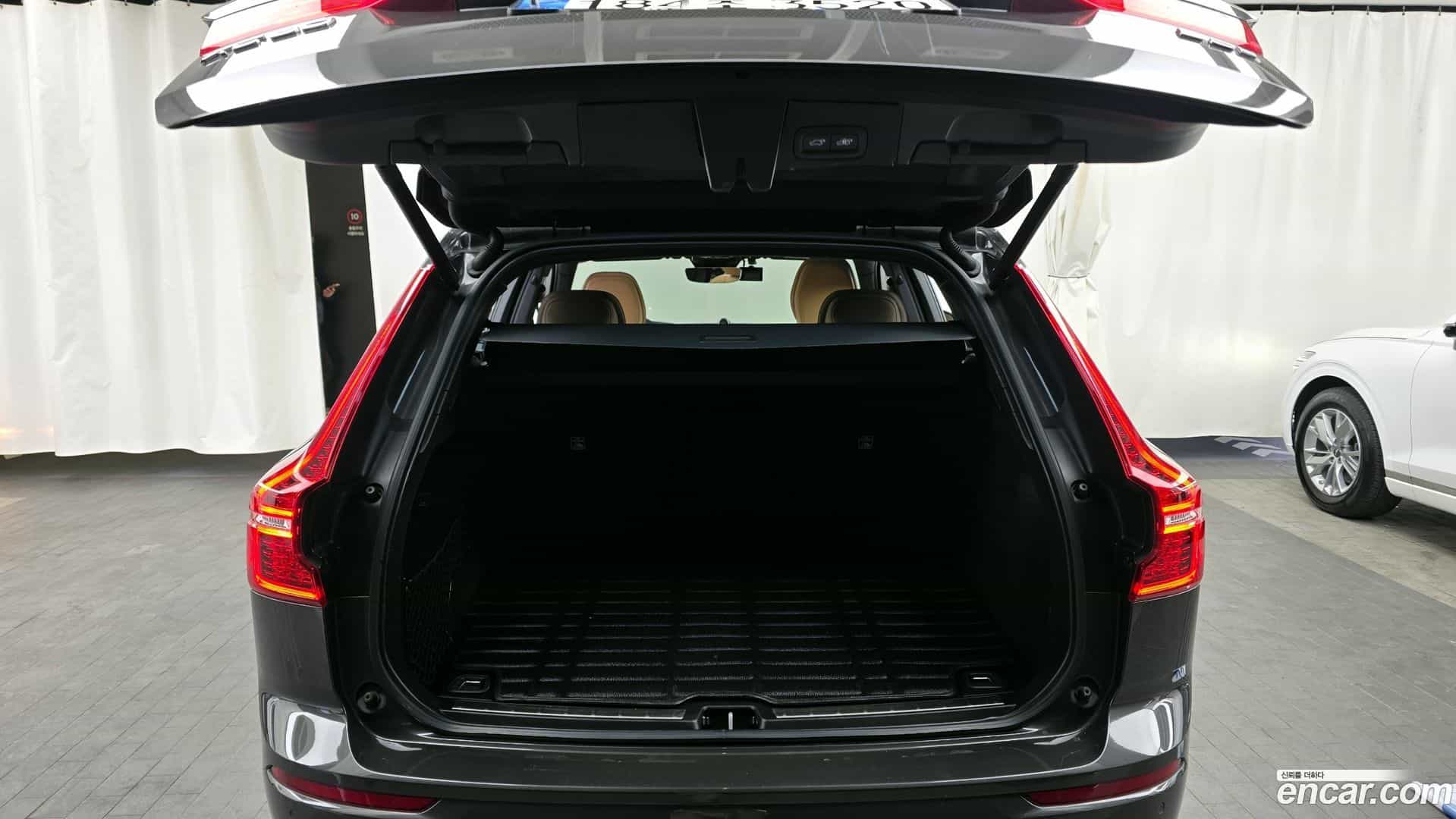 XC60 Volvo 2022.4-OPTION-024