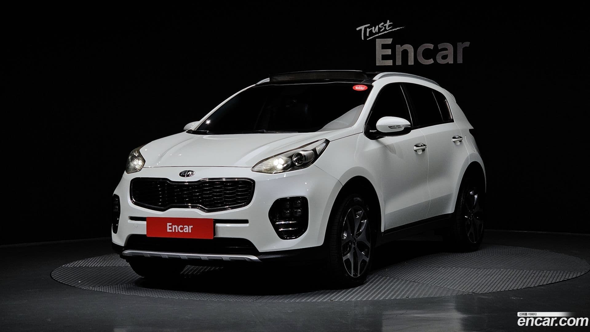 Main__Slider__Photo:Sportage Kia 2015.9-0