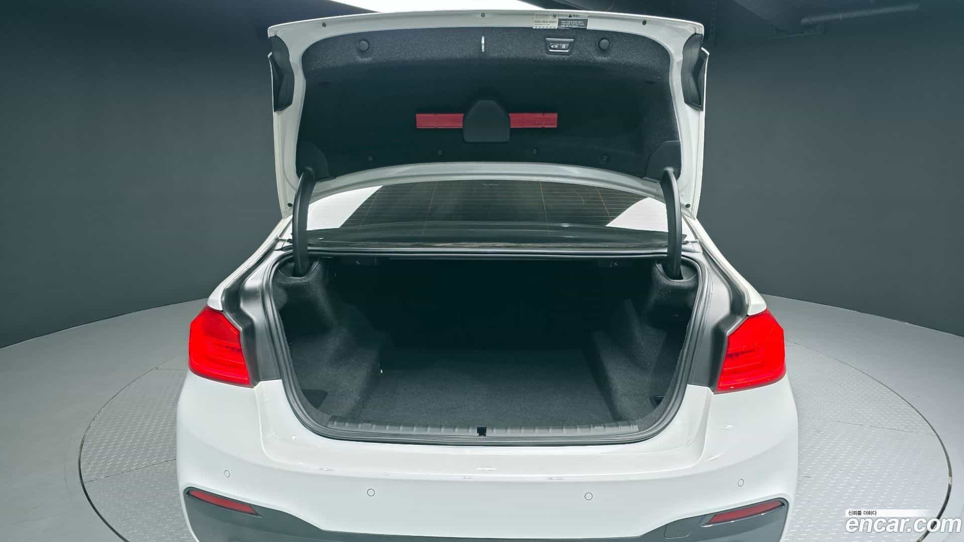 5-Series BMW 2018.8-OPTION-024