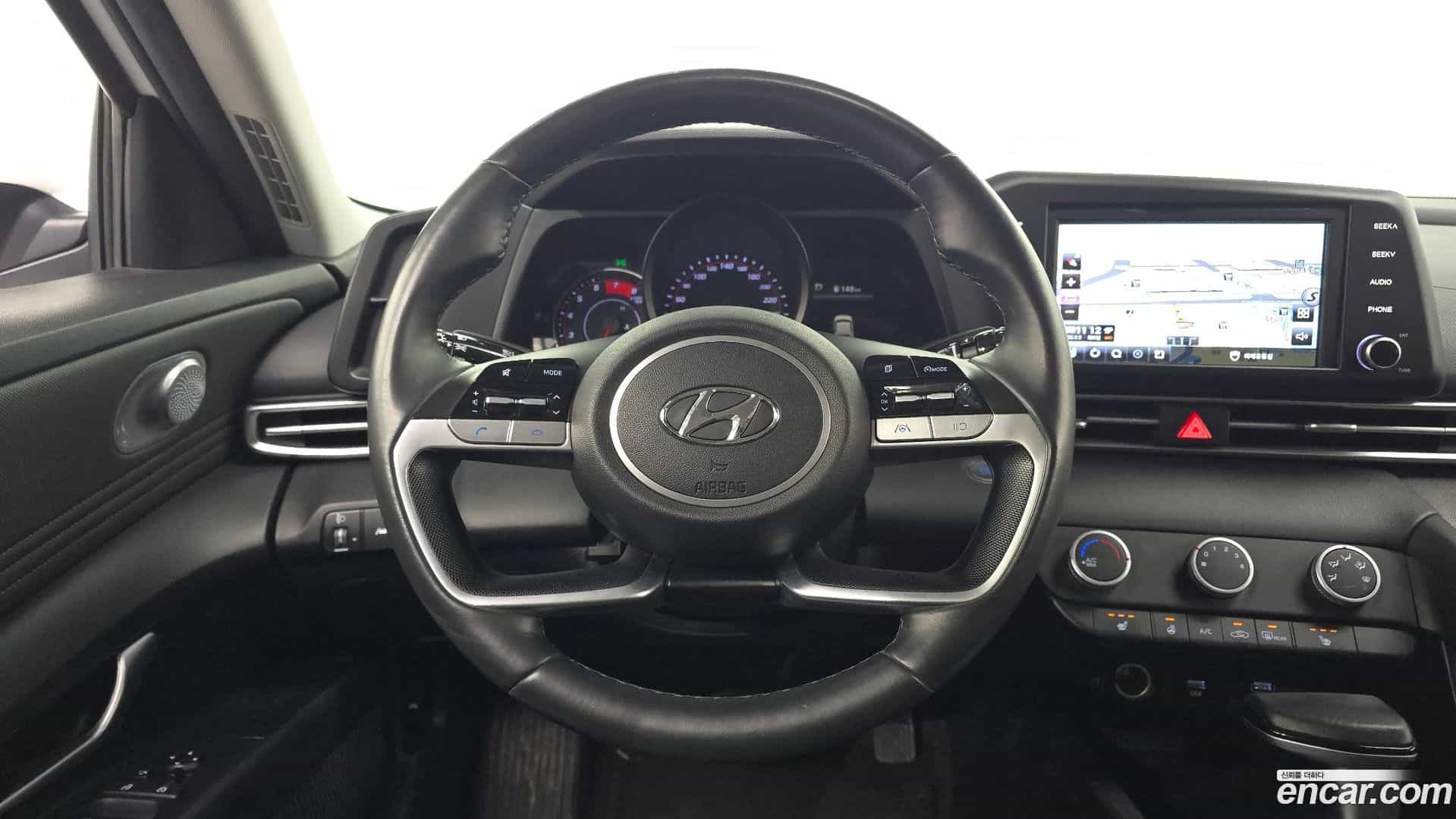 AVANTE Hyundai 2020.5-OPTION-017
