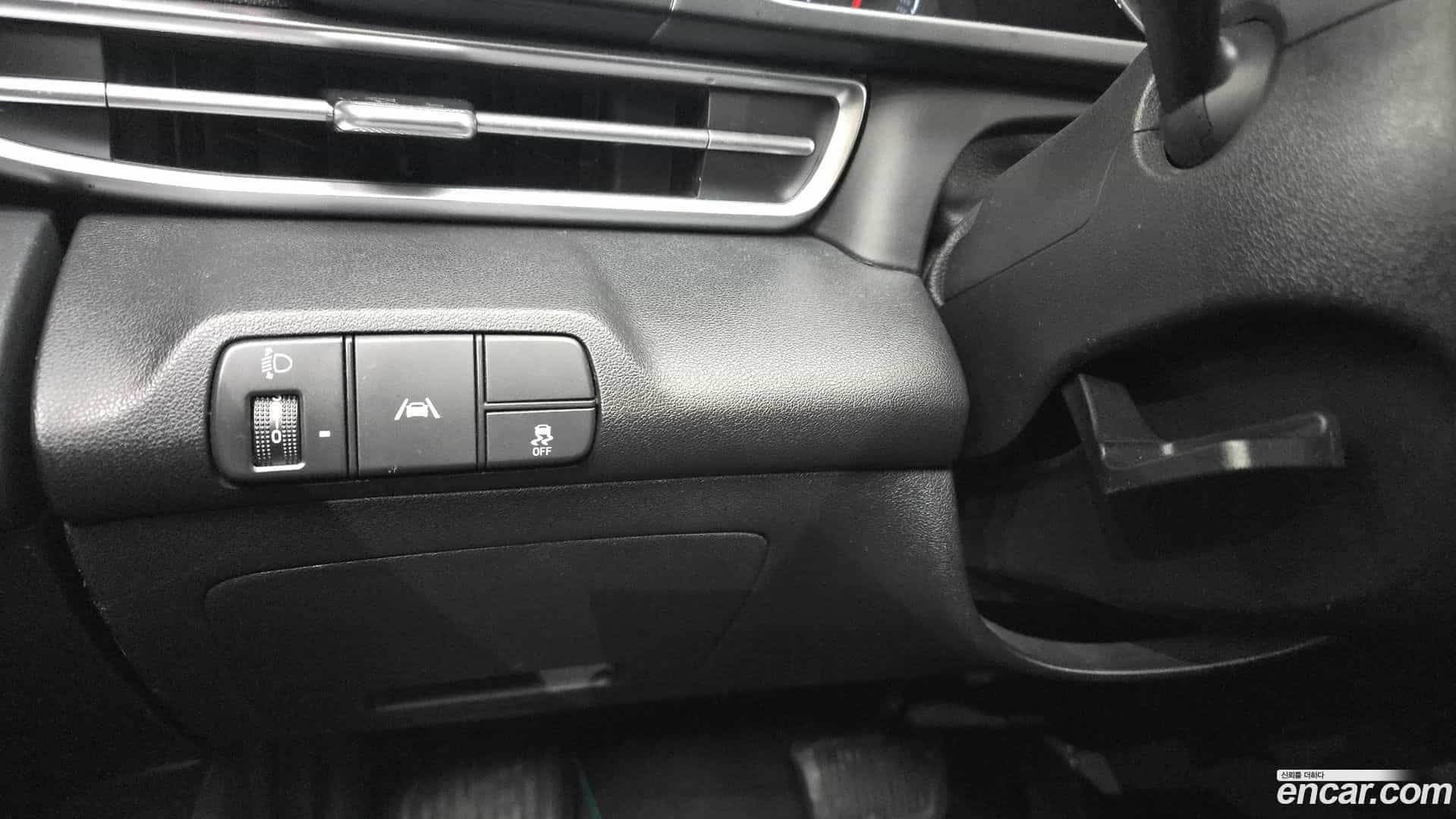 AVANTE Hyundai 2020.5-OPTION-020