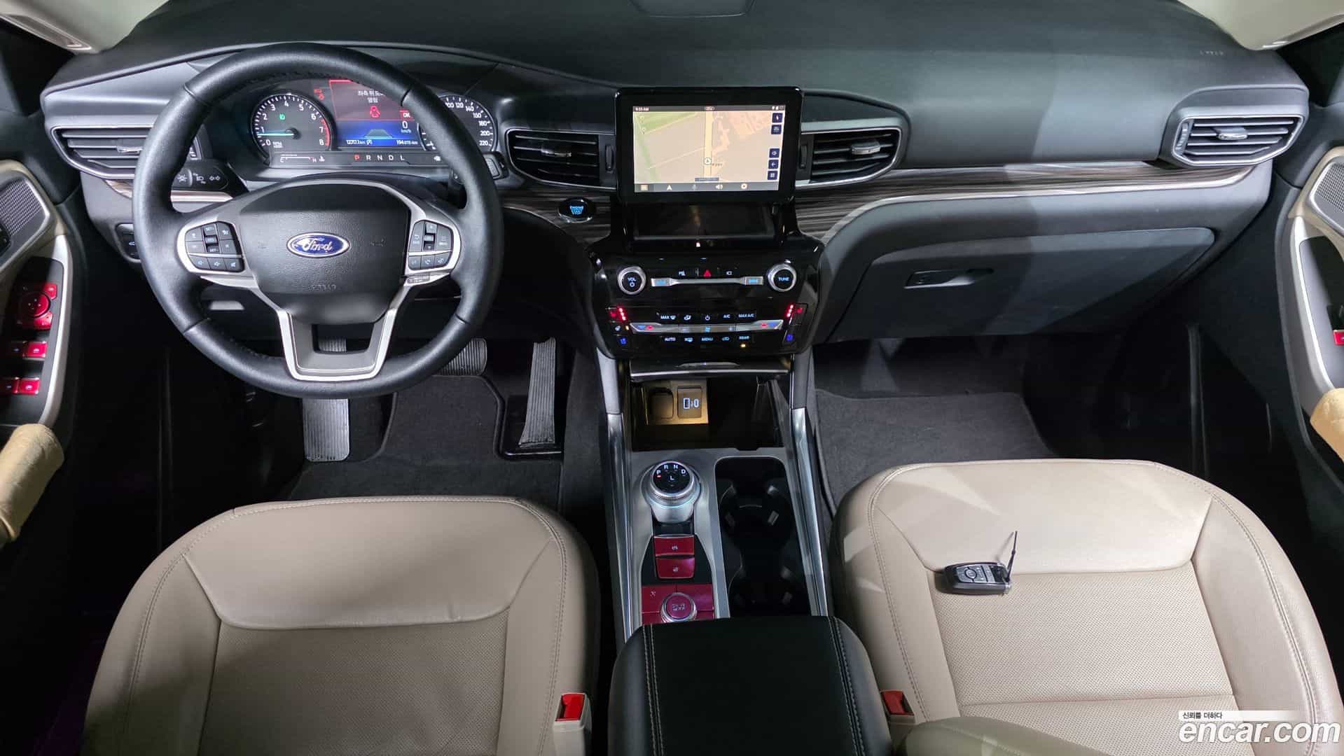 Explorer Ford 2023.11-INNER-007