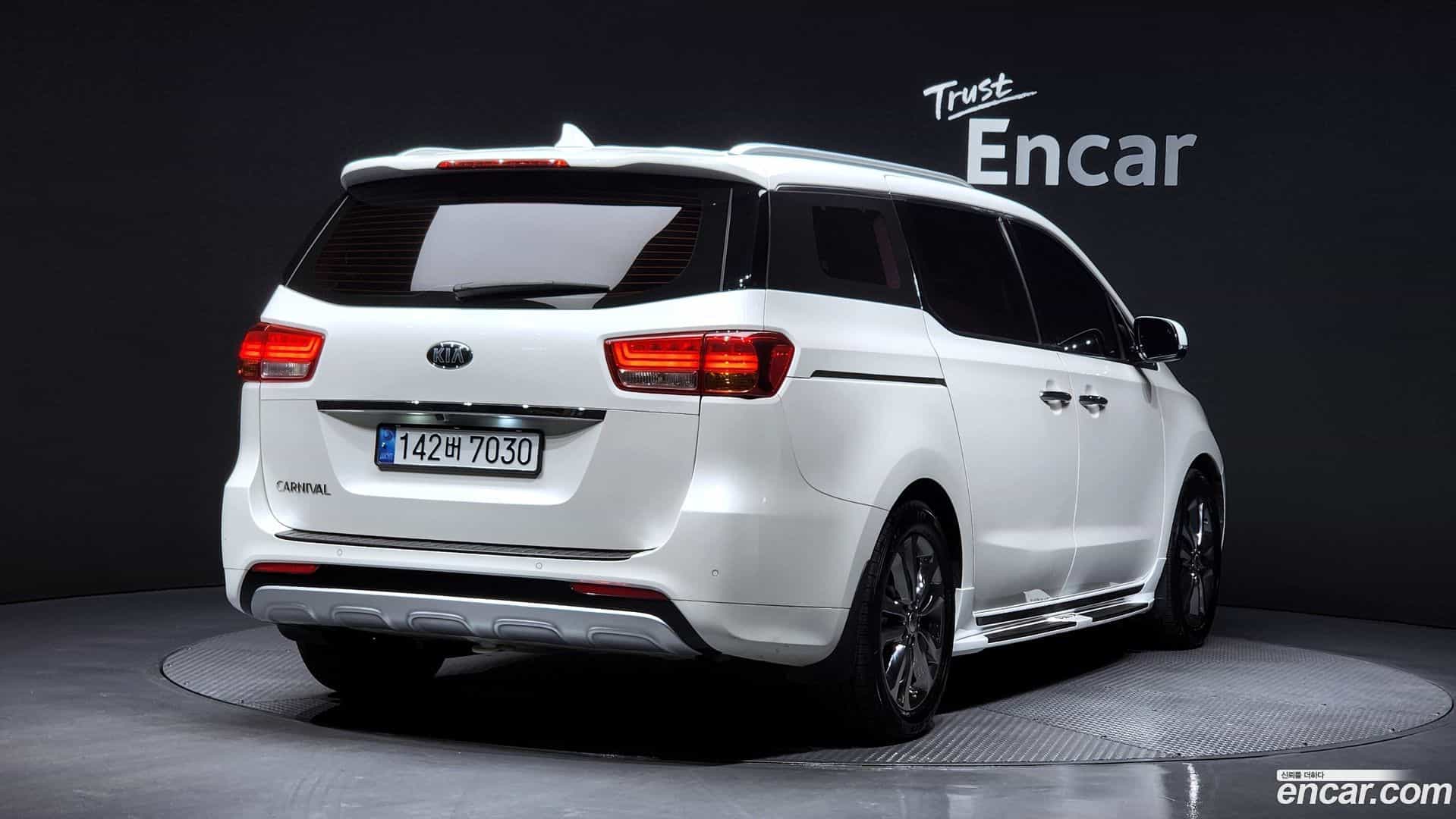 Canival Kia 2017.6-OUTER-002