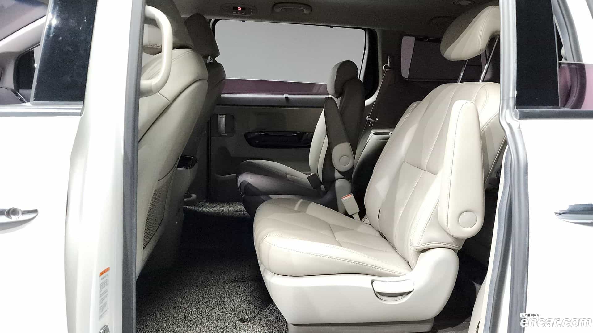 Canival Kia 2017.6-OPTION-016