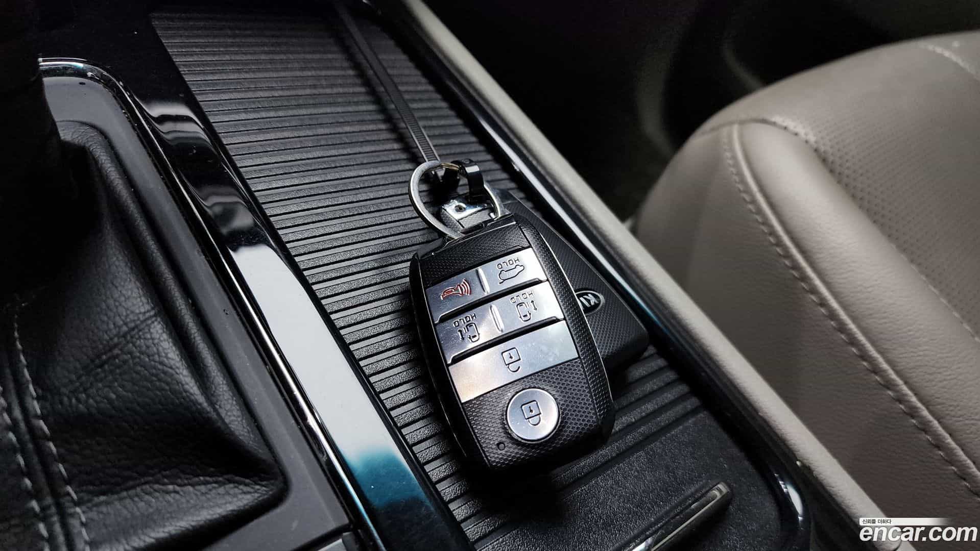 Canival Kia 2017.6-OPTION-023