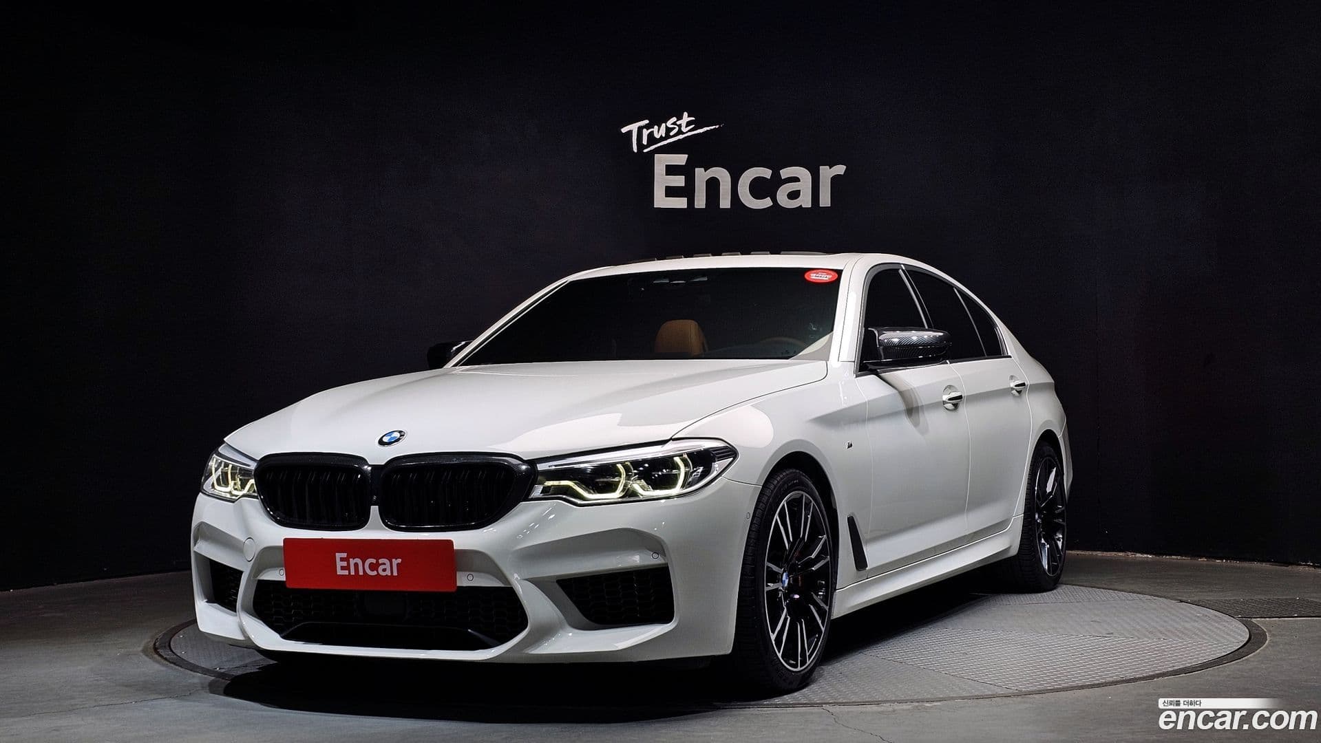 Main__Slider__Photo:5-Series BMW 2018.1-0