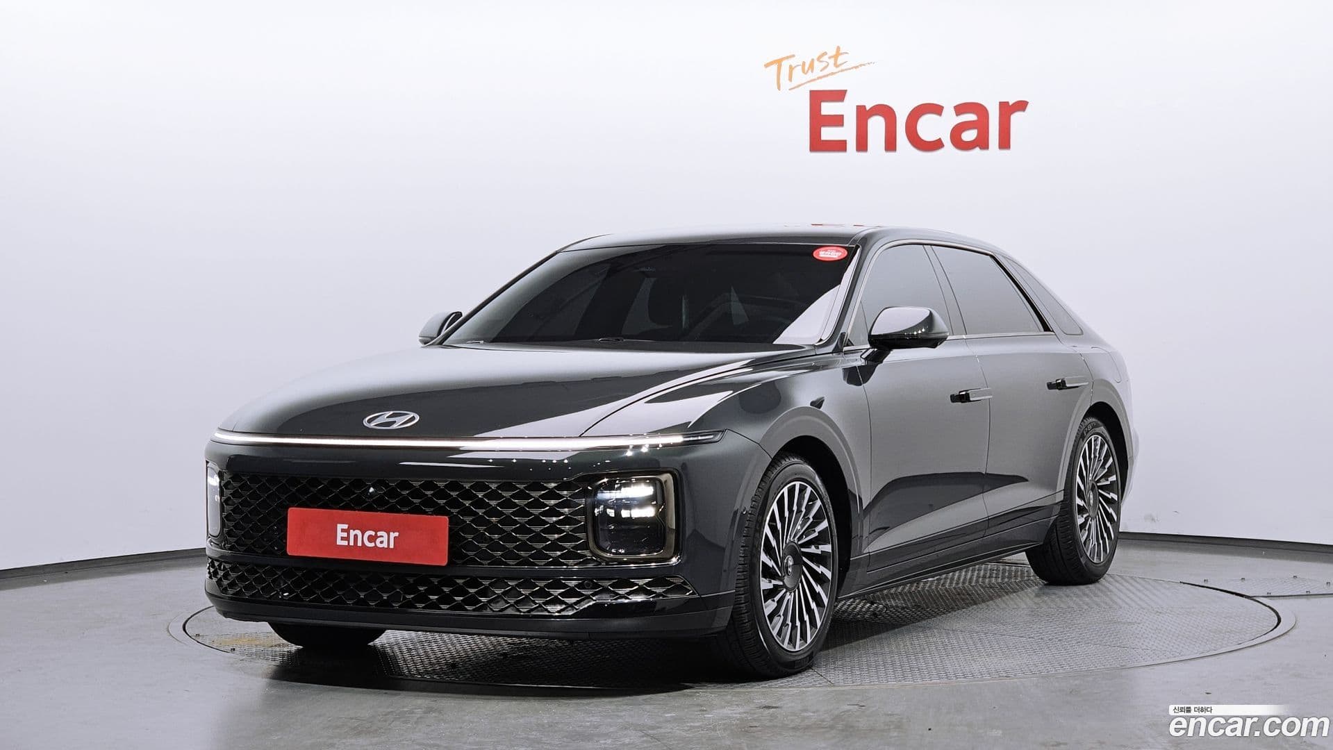 Main__Slider__Photo:Grandeur Hyundai 2023.0-0