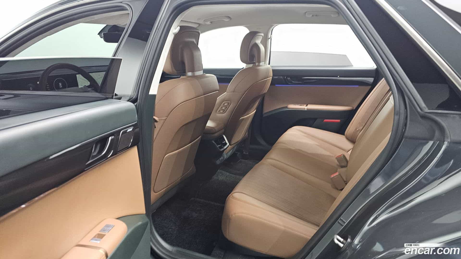 Grandeur Hyundai 2023.0-OPTION-016