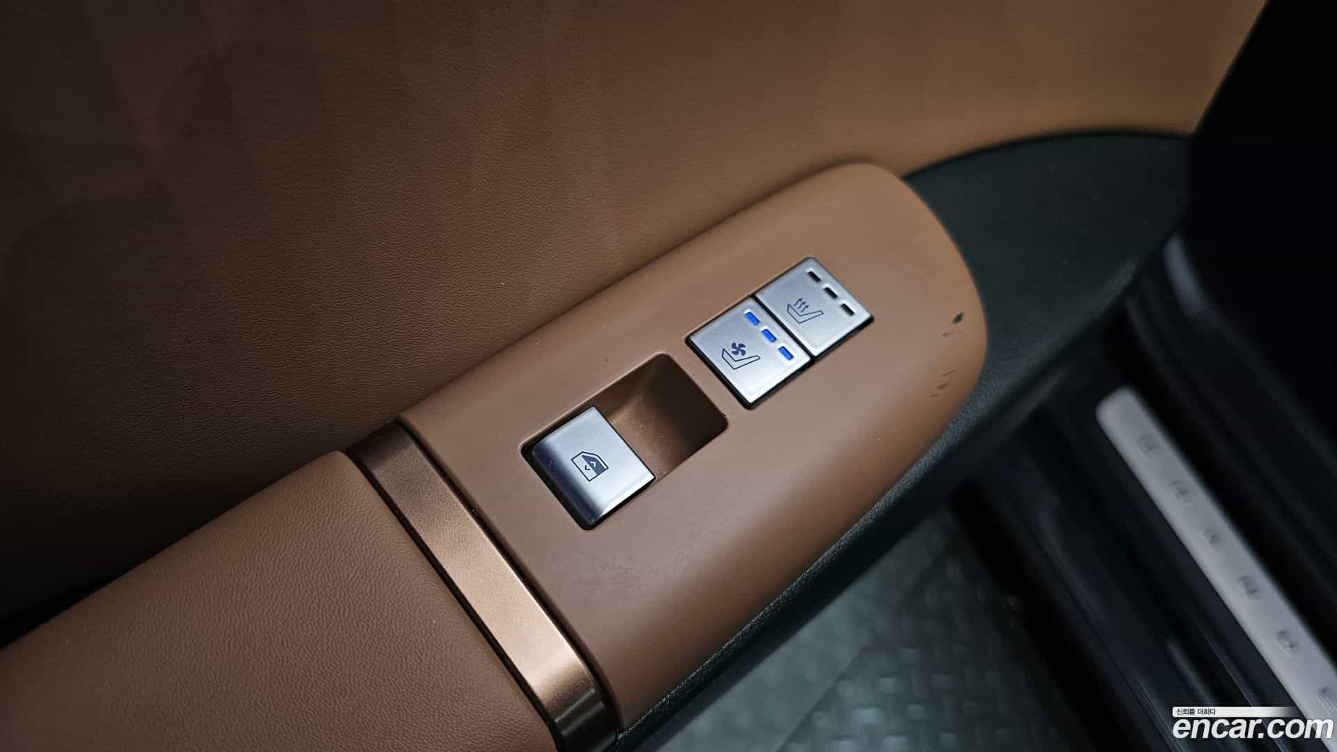 Grandeur Hyundai 2023.0-OPTION-024