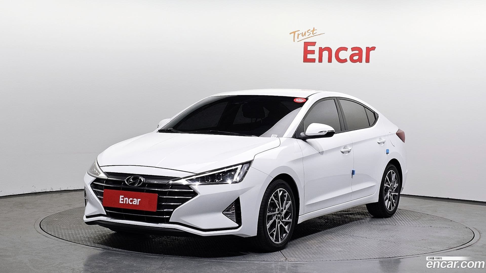 Main__Slider__Photo:AVANTE Hyundai 2019.11-0