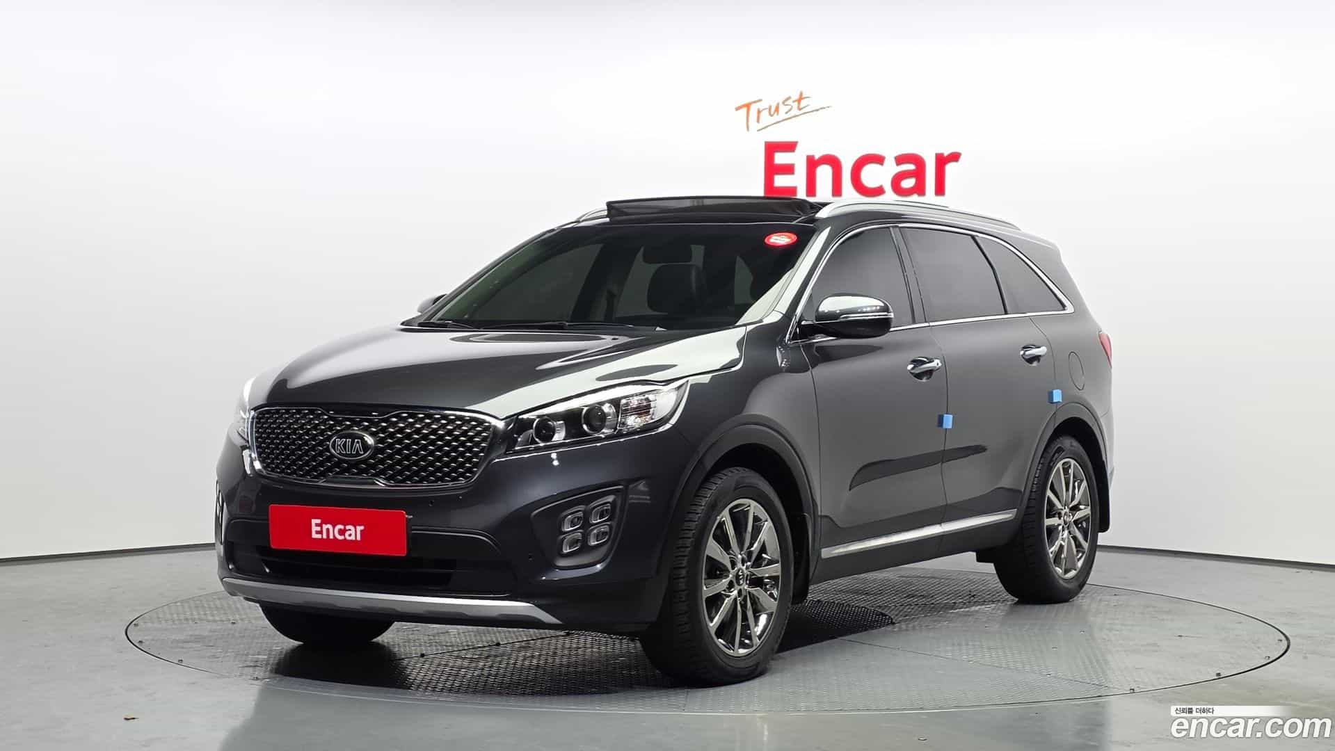 Sorento Kia 2016.8-OUTER-001