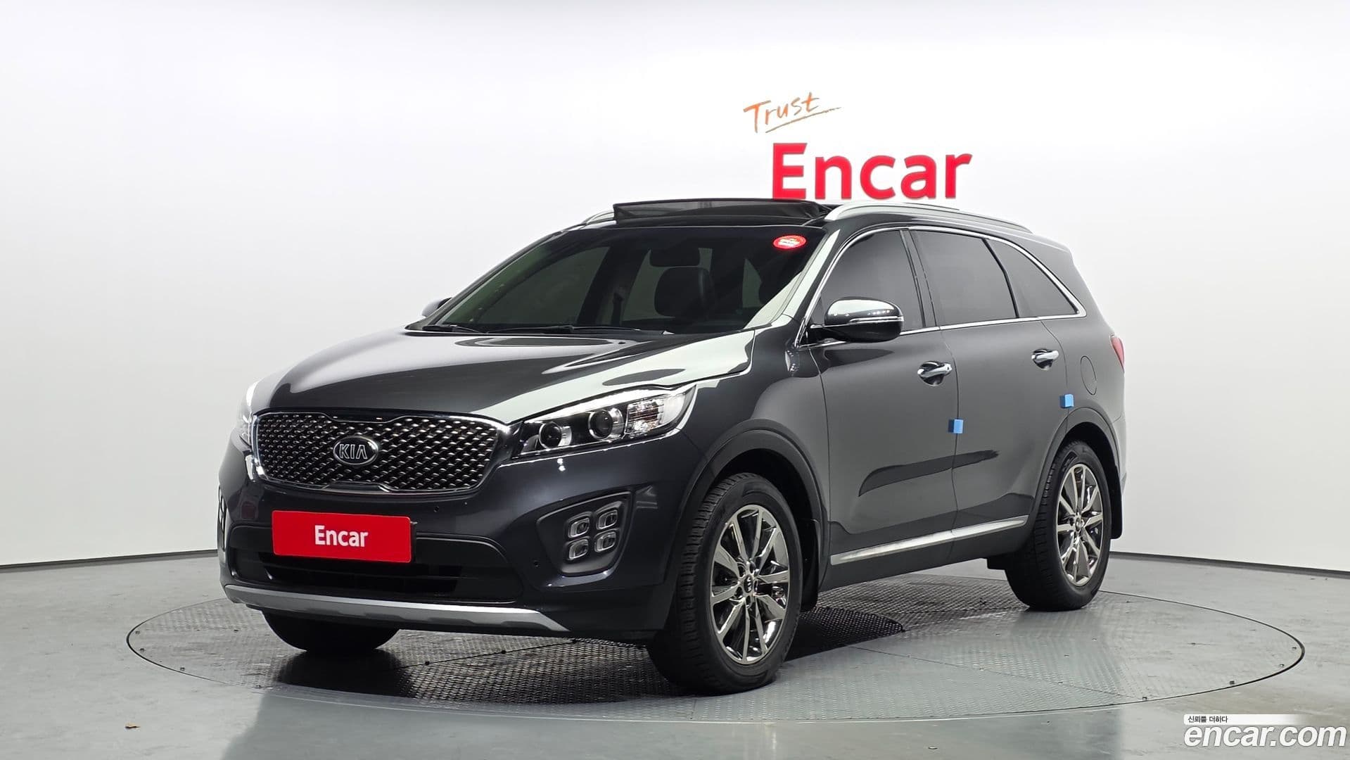 Main__Slider__Photo:Sorento Kia 2016.8-0