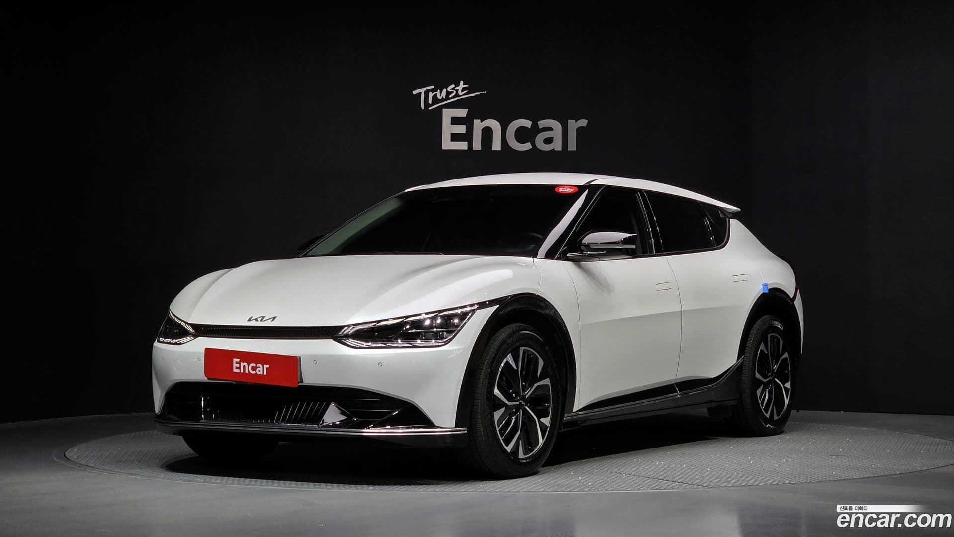 Main__Slider__Photo:EV6 Kia 2023.4-0
