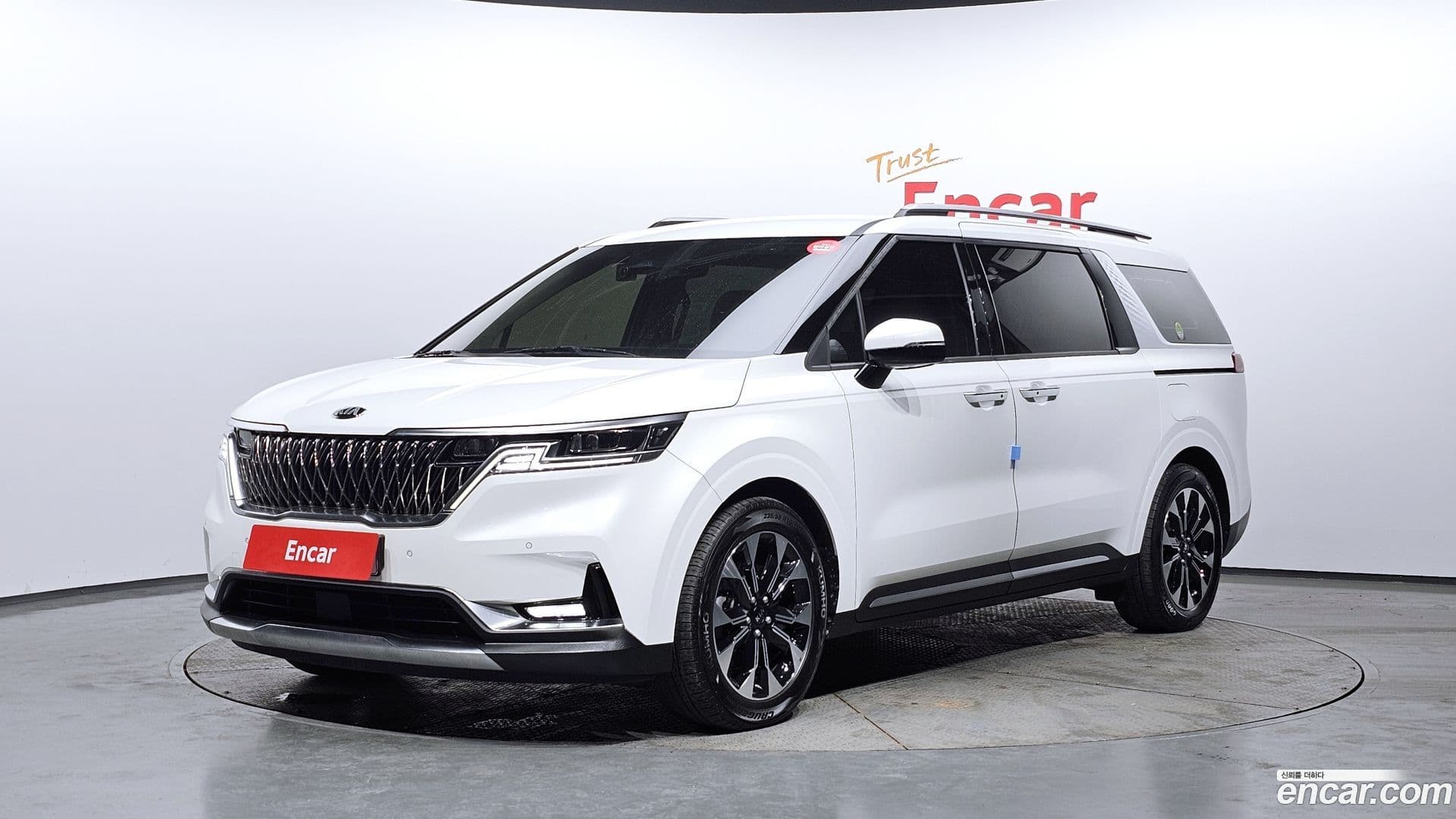 Main__Slider__Photo:Canival Kia 2020.10-0