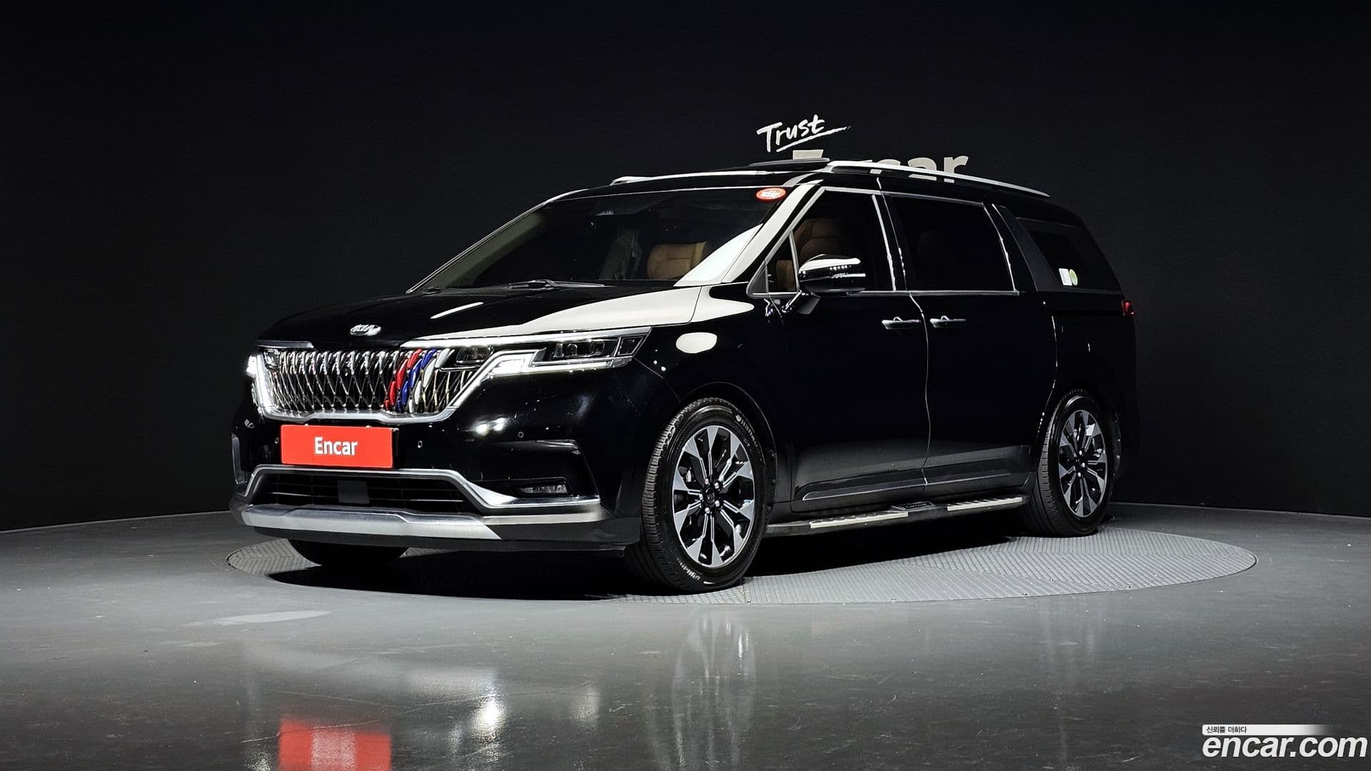 Main__Slider__Photo:Canival Kia 2021.0-0