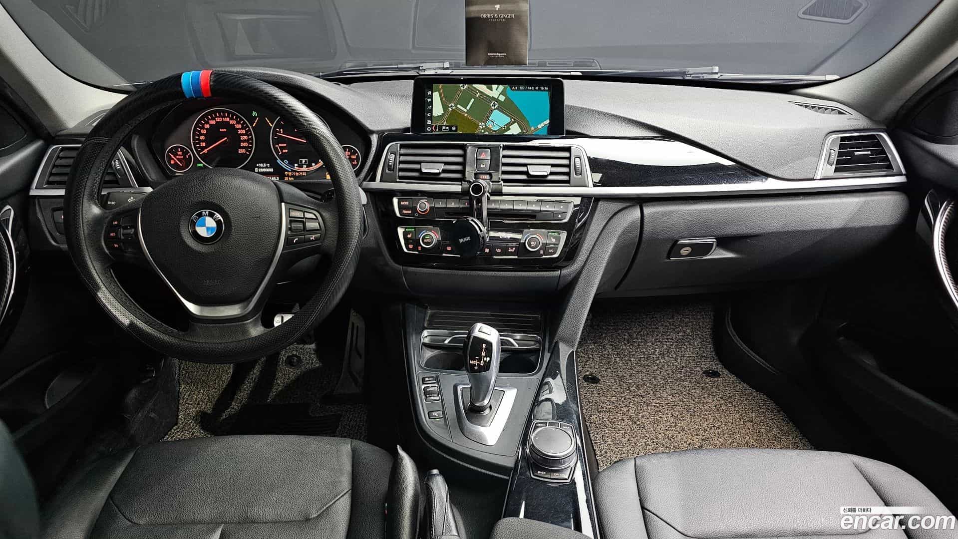 3-Series BMW 2017.5-INNER-007