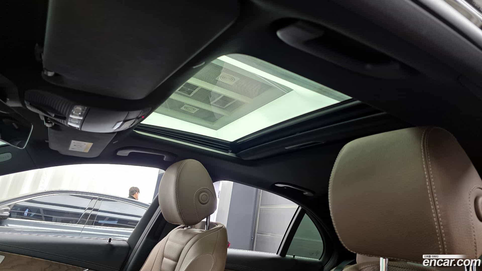 E-Class Mercedes-Benz 2021.4-OPTION-022