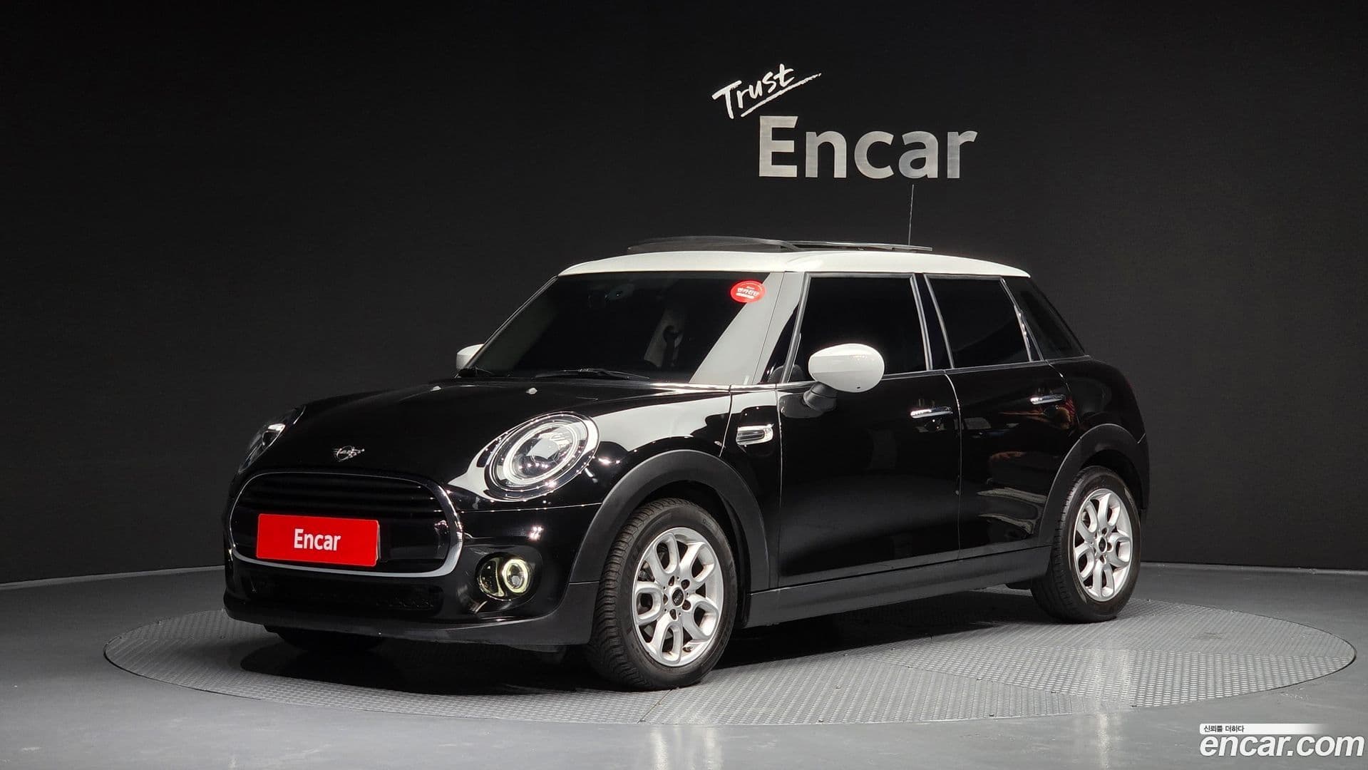 Main__Slider__Photo:Cooper Mini 2021.4-0