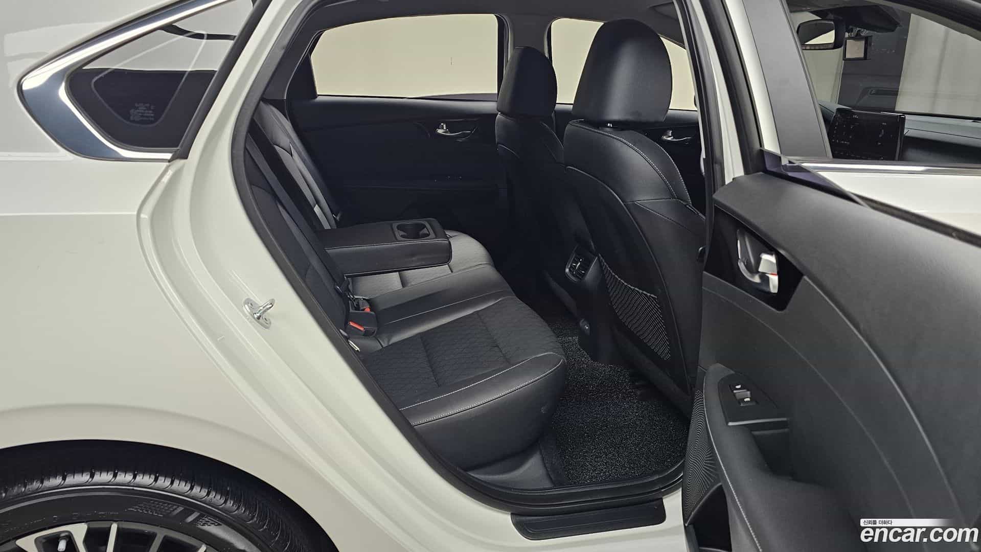 K3 Kia 2023.11-OPTION-016
