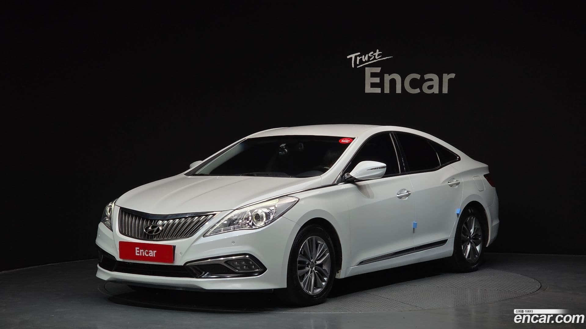 Main__Slider__Photo:Grandeur Hyundai 2015.11-0