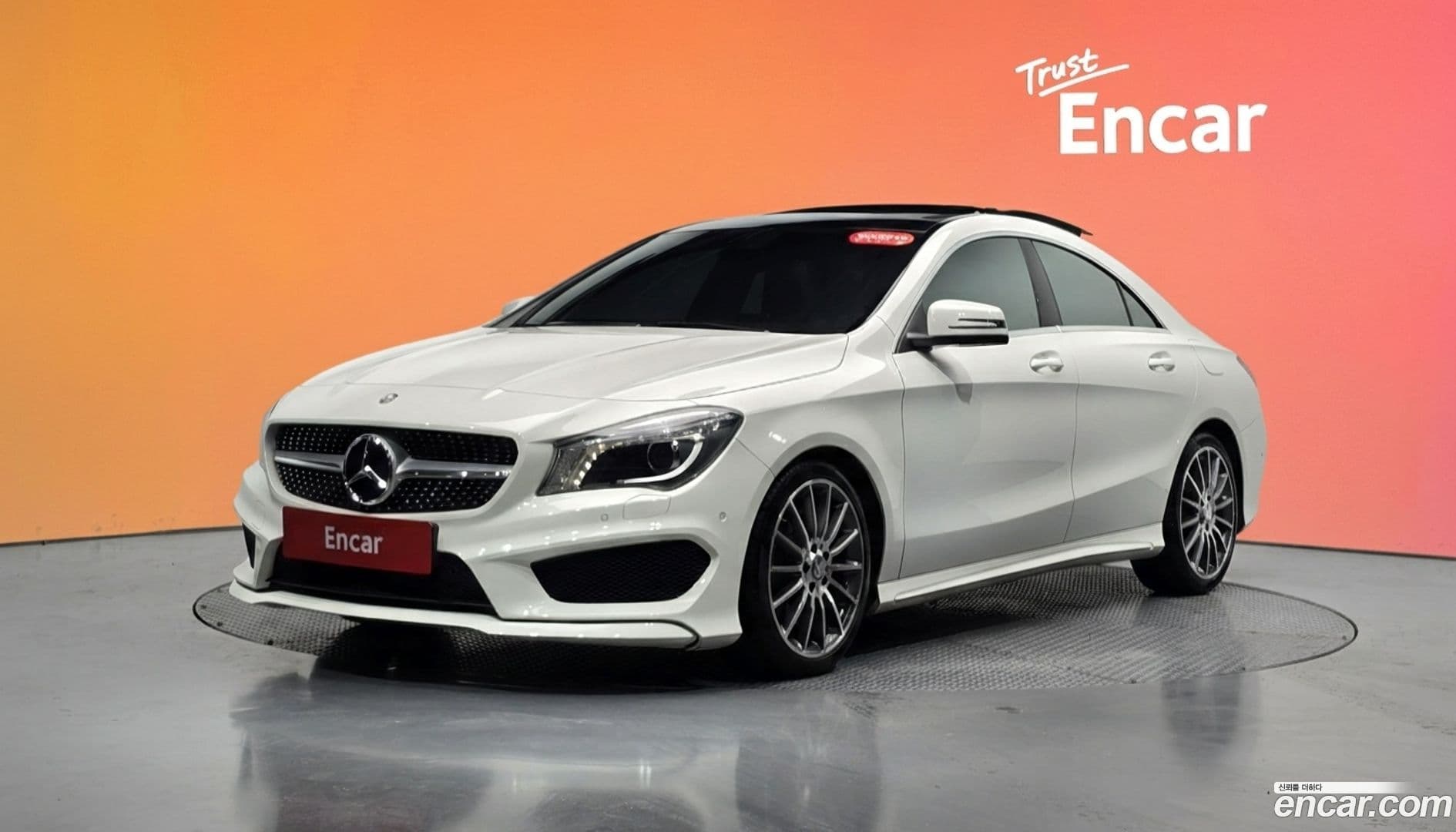 Main__Slider__Photo:CLA-Class Mercedes-Benz 2014.7-0