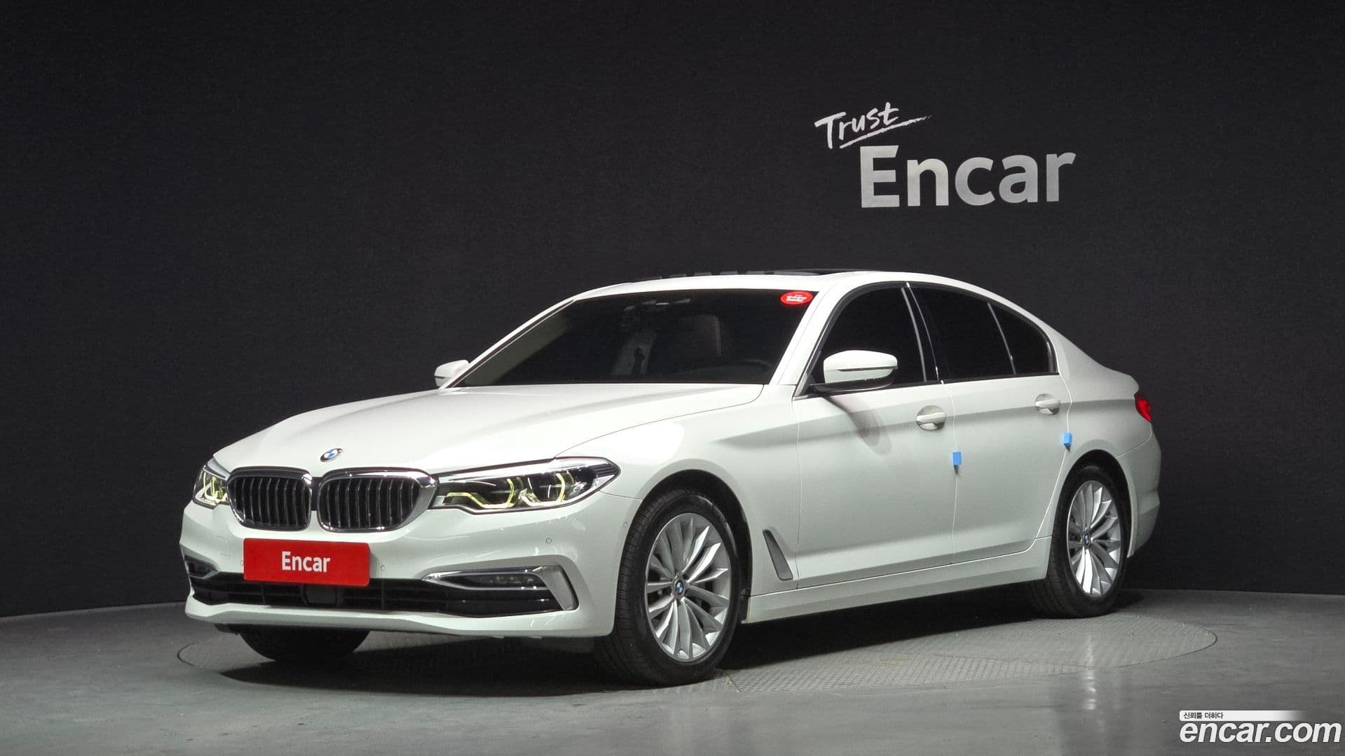 Main__Slider__Photo:5-Series BMW 2019.9-0