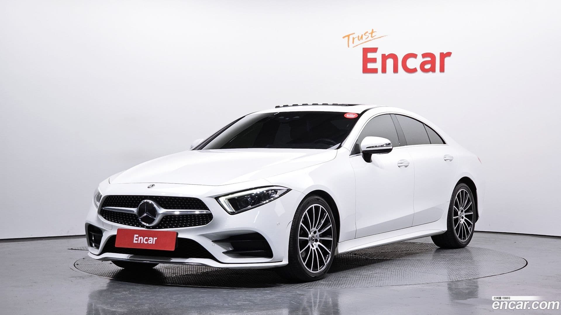 Main__Slider__Photo:CLS-Class Mercedes-Benz 2019.11-0
