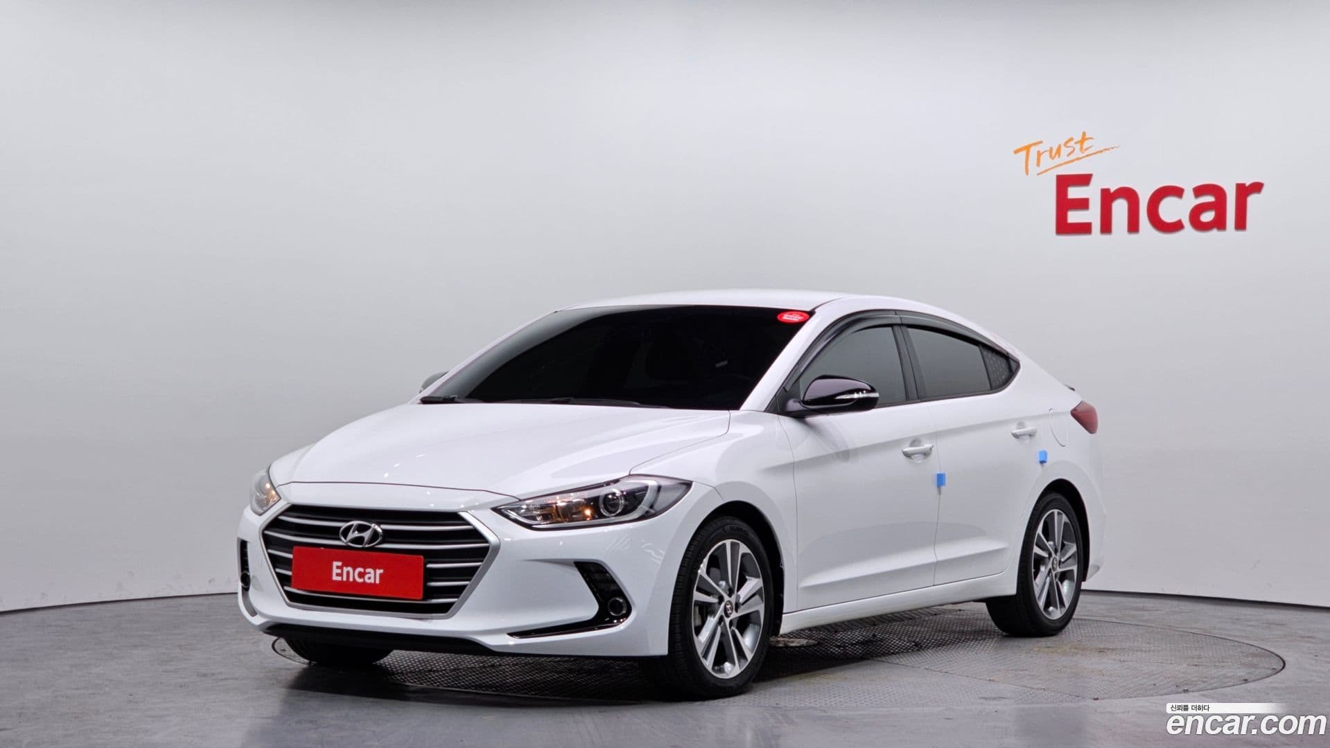 Main__Slider__Photo:AVANTE Hyundai 2018.7-0