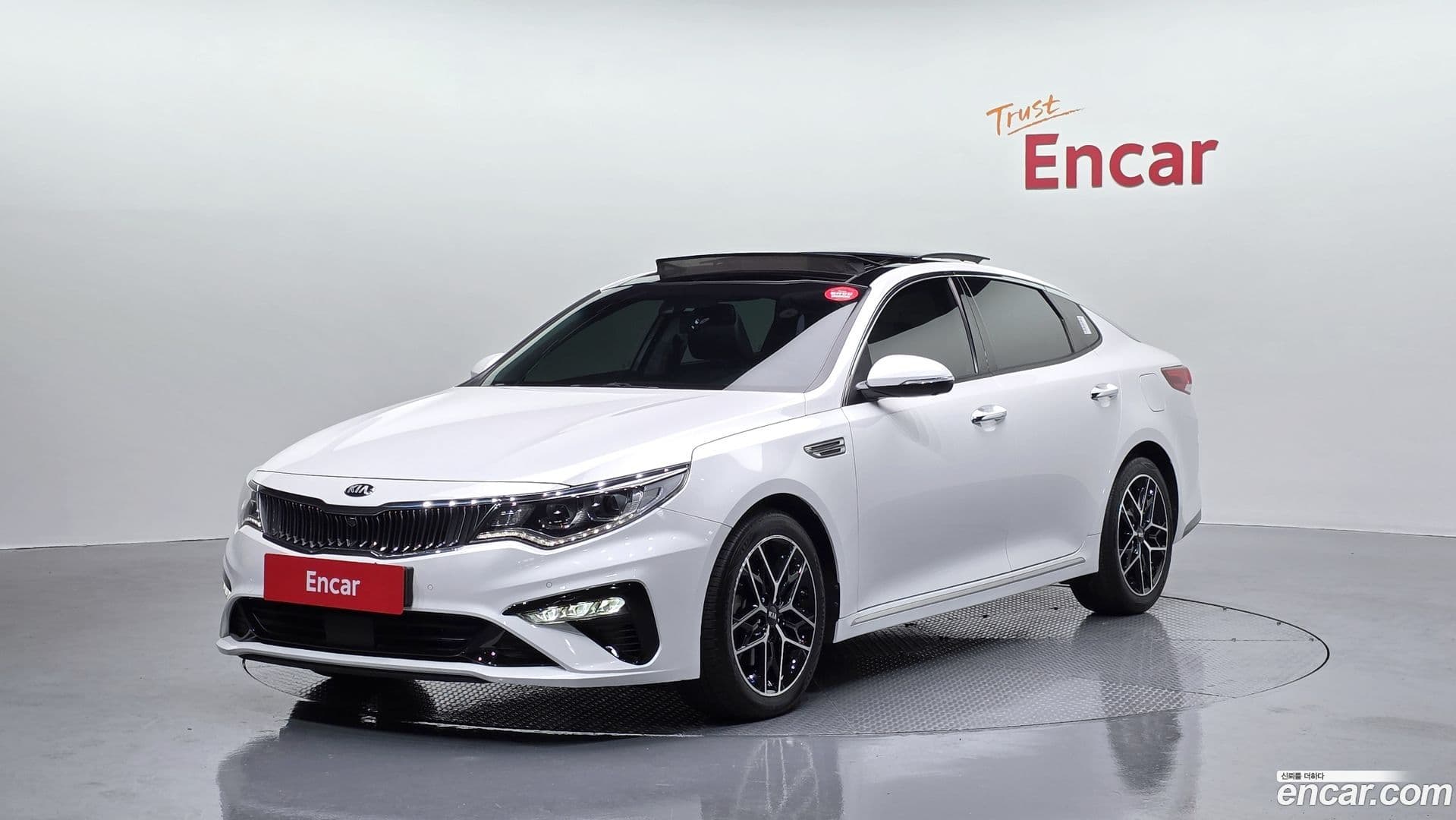 Main__Slider__Photo:K5 Kia 2018.3-0