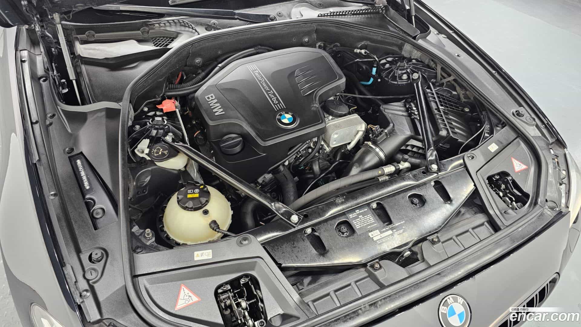 5-Series BMW 2015.7-INNER-006