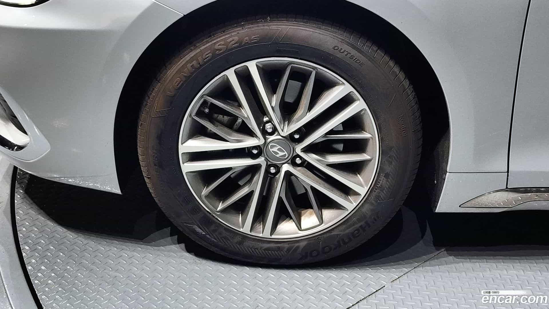 Grandeur Hyundai 2018.4-OUTER-005