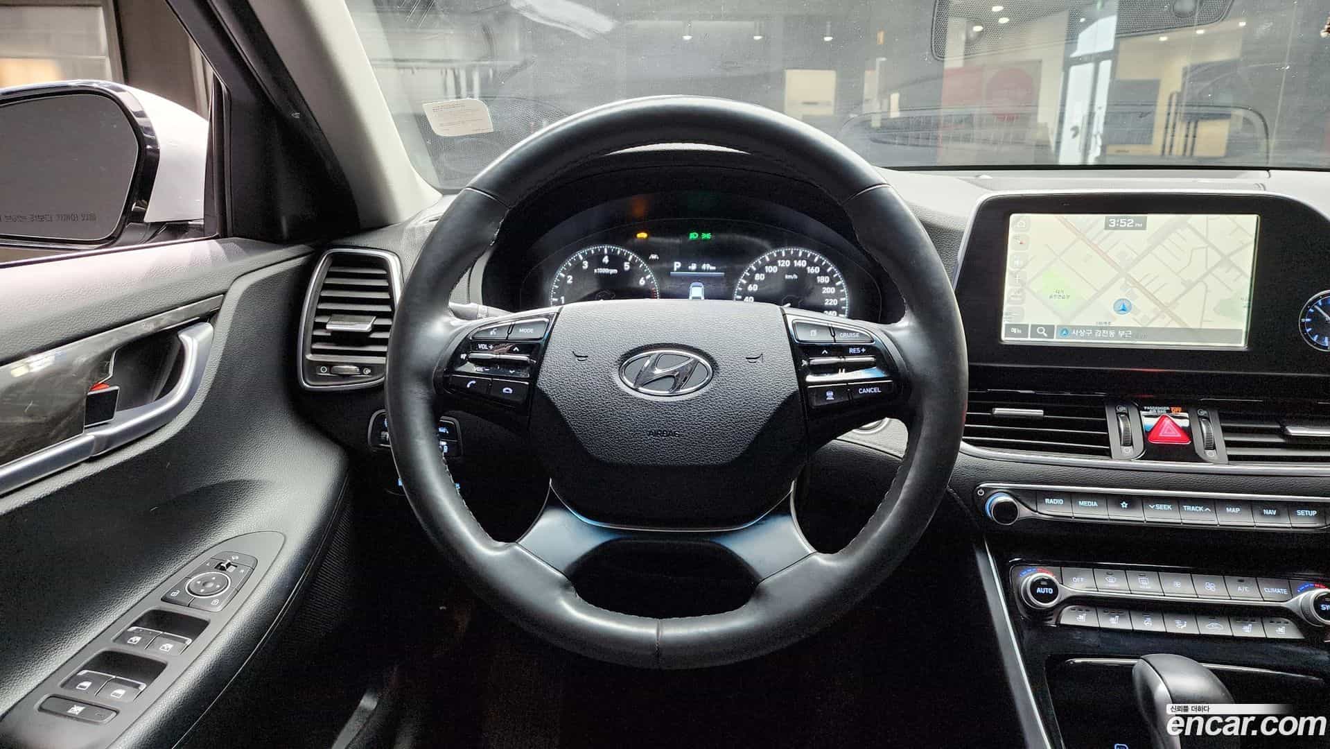 Grandeur Hyundai 2018.4-OPTION-018