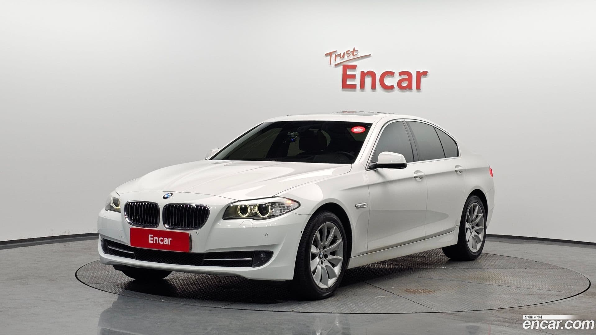 Main__Slider__Photo:5-Series BMW 2013.2-0