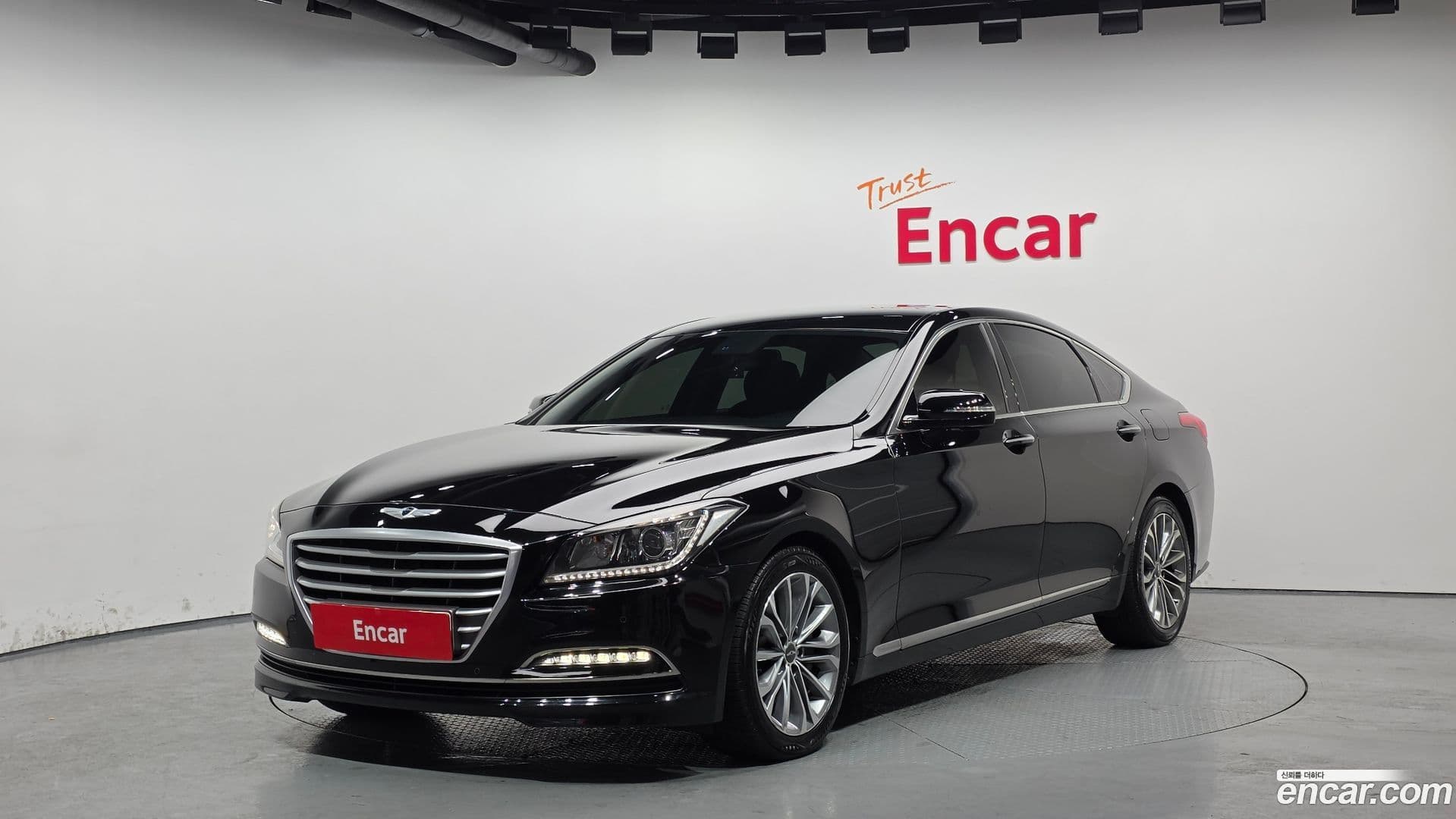 Main__Slider__Photo:Genesis Hyundai 2014.5-0