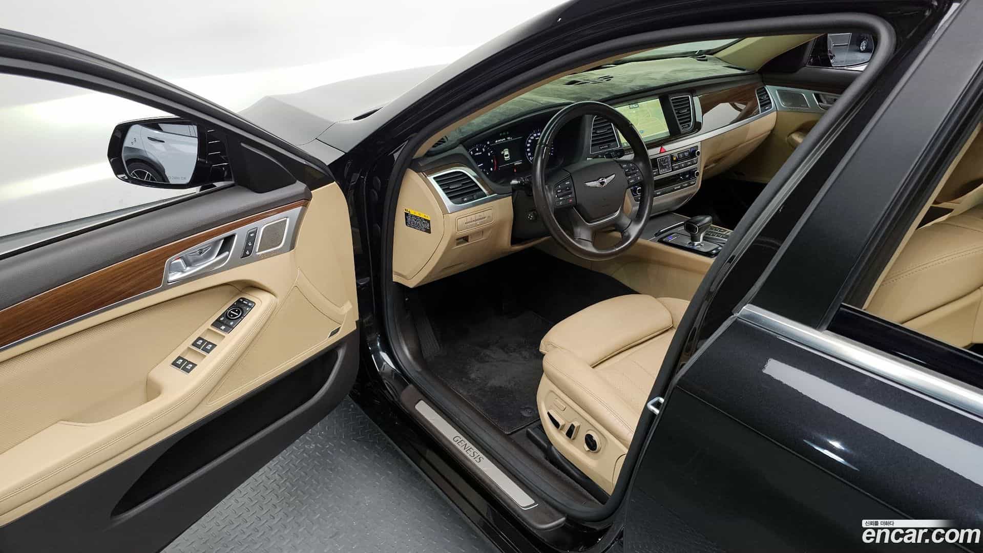 G80 Genesis 2018.2-OPTION-015