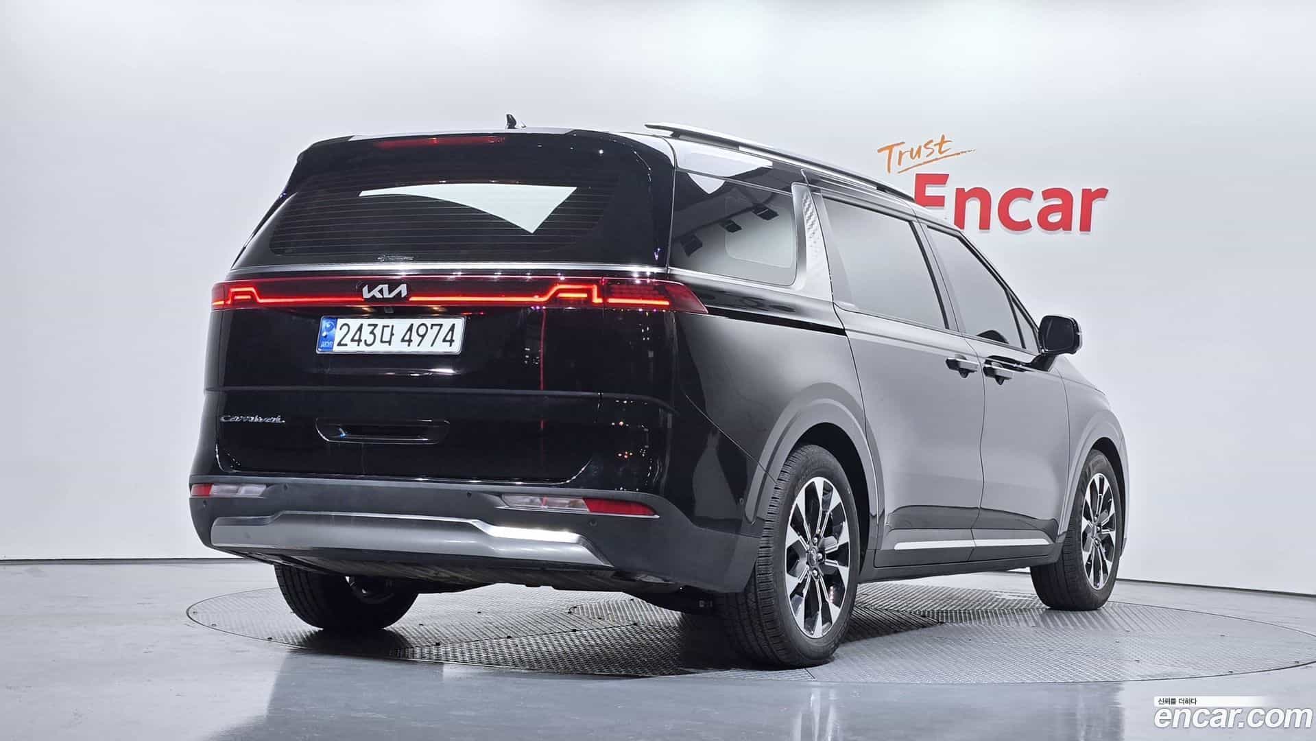 Canival Kia 2023.2-OUTER-002