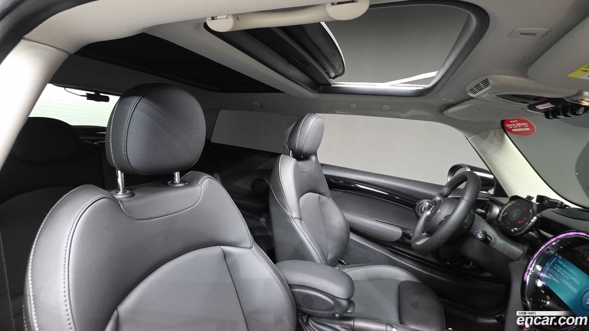 Cooper Mini 2021.6-OPTION-016