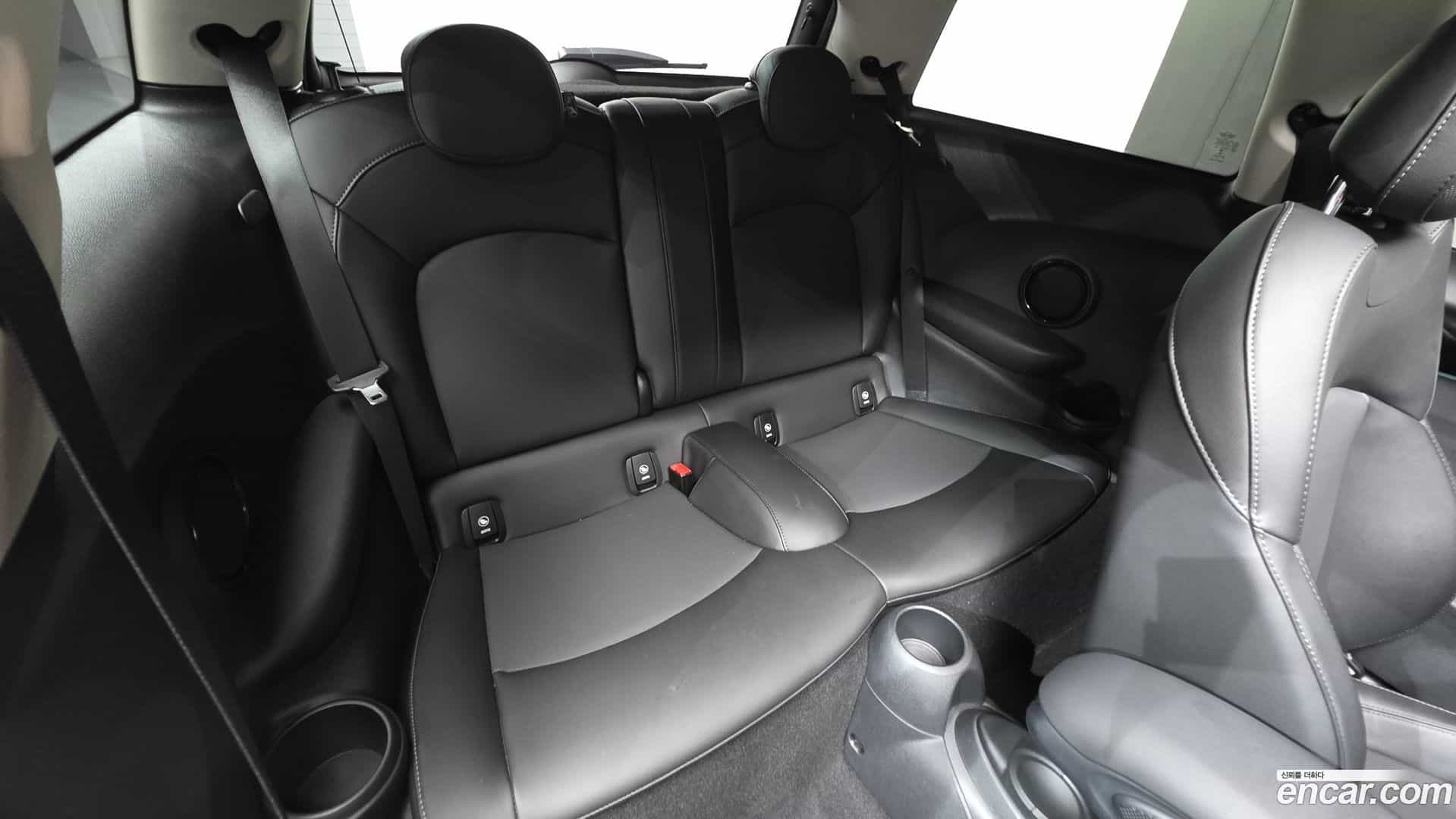 Cooper Mini 2021.6-OPTION-023