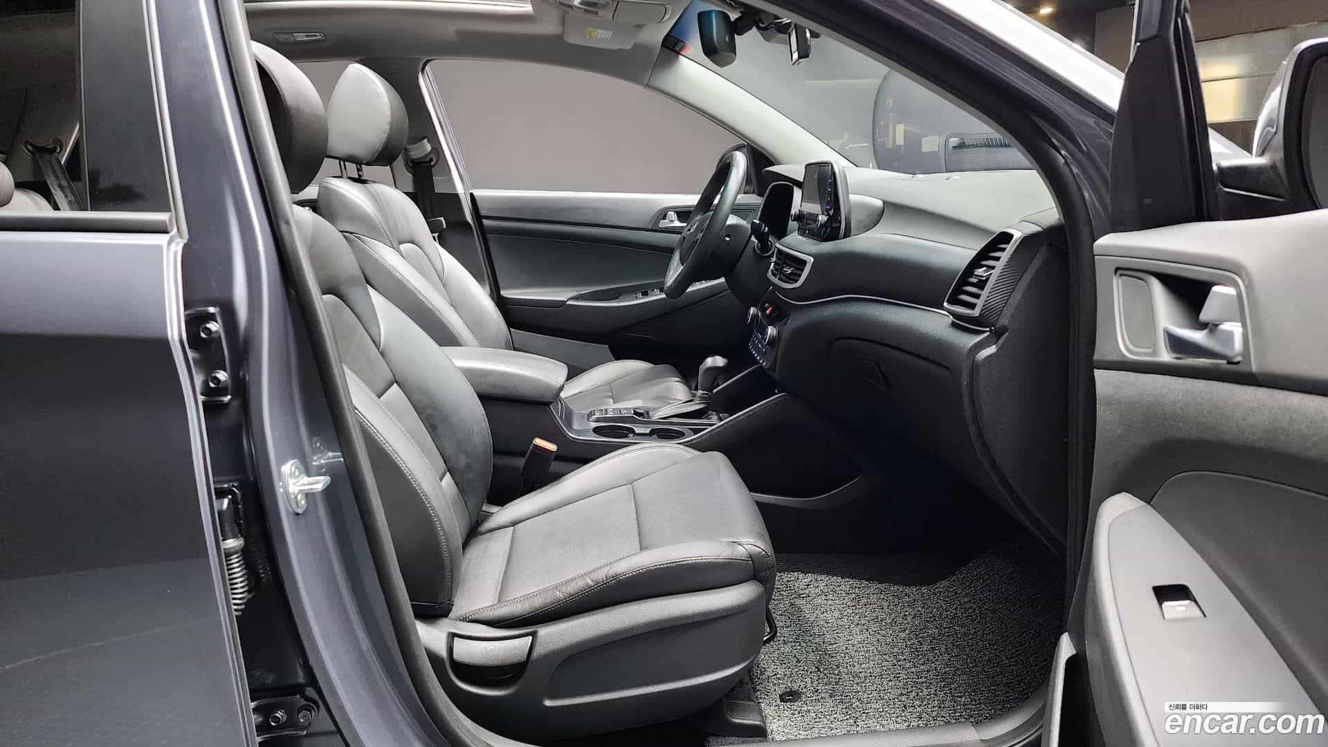 Tucson Hyundai 2020.2-INNER-010