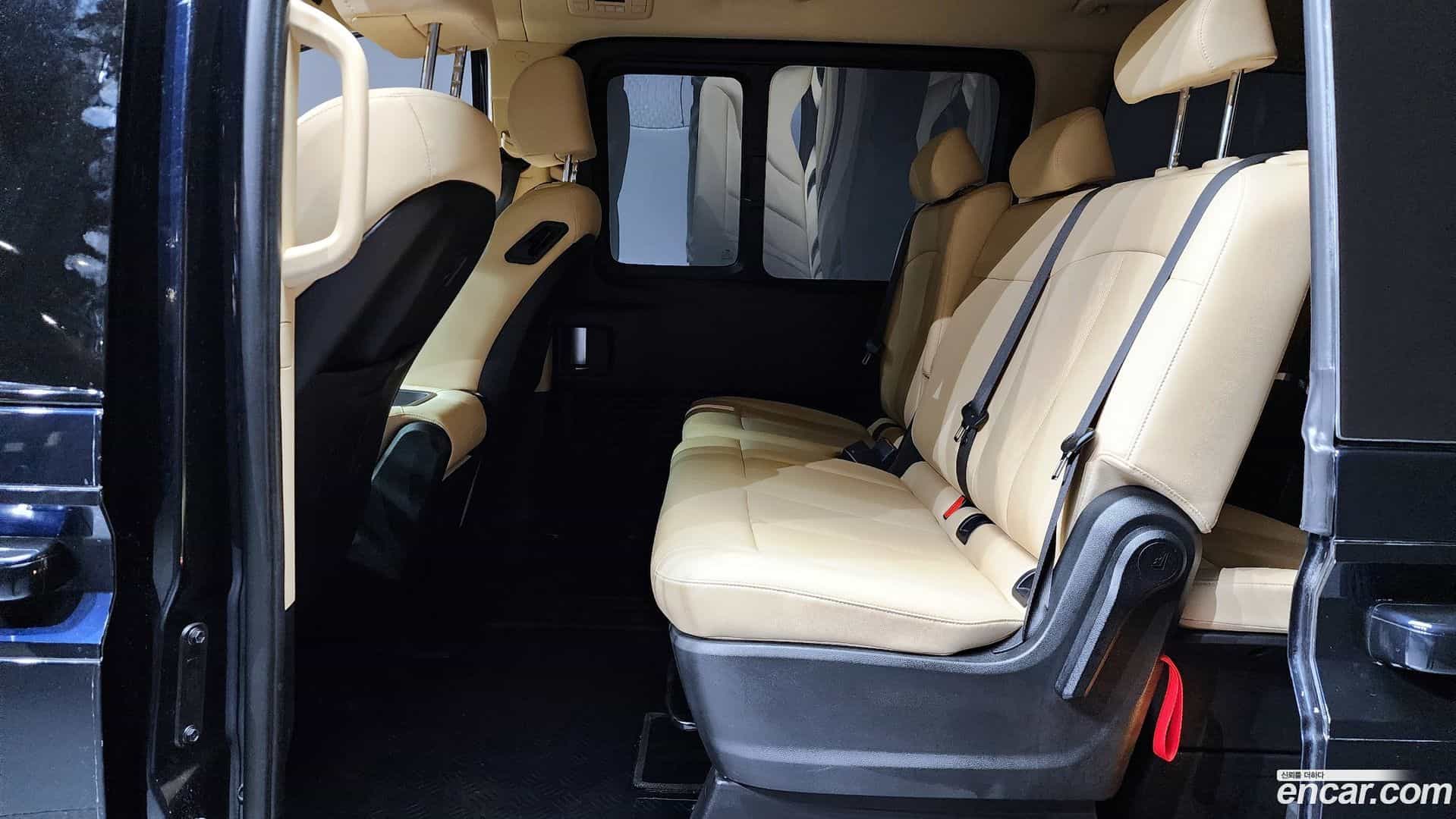Staria Hyundai 2024.6-OPTION-017