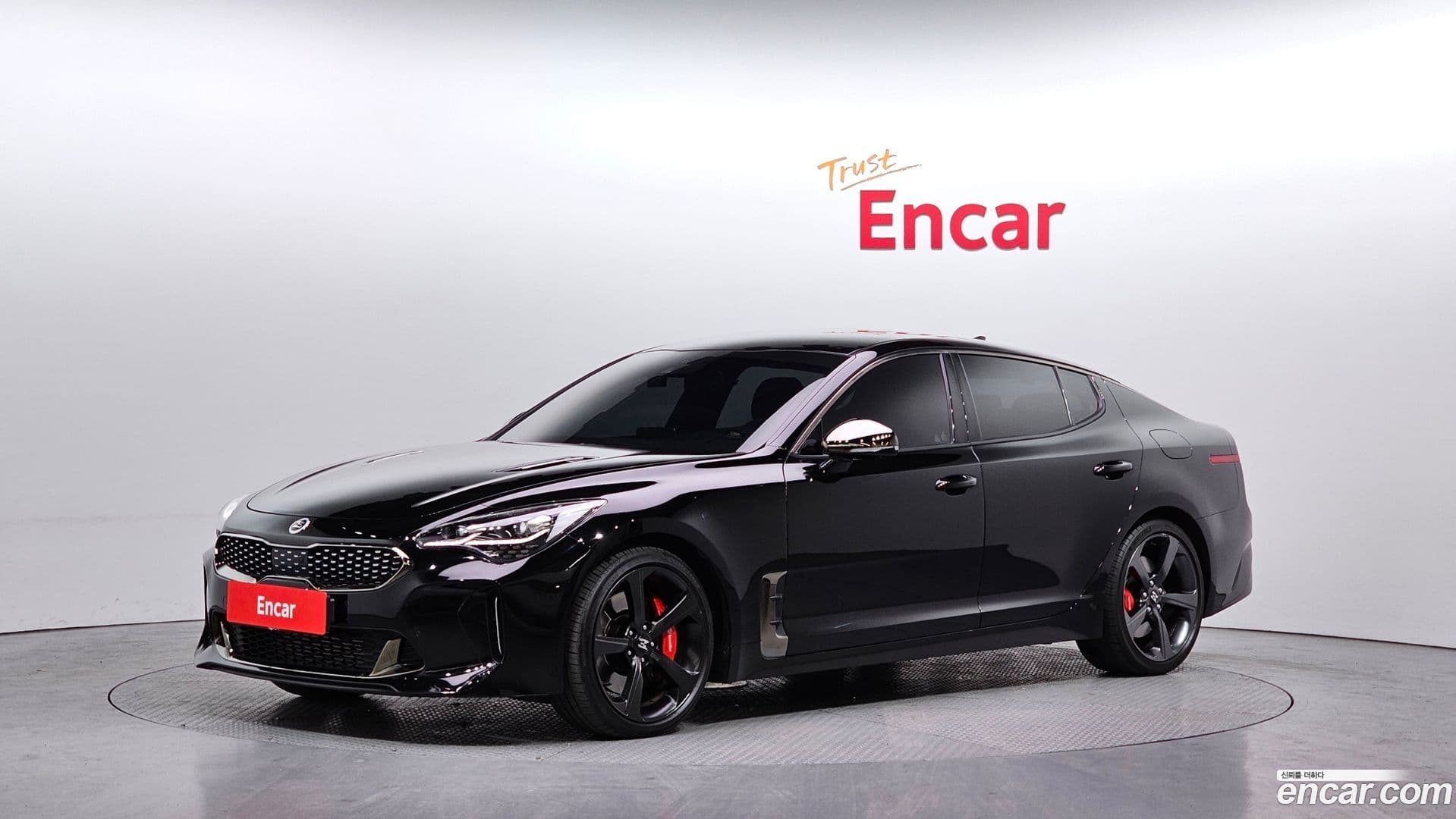 Main__Slider__Photo:Stinger Kia 2019.0-0