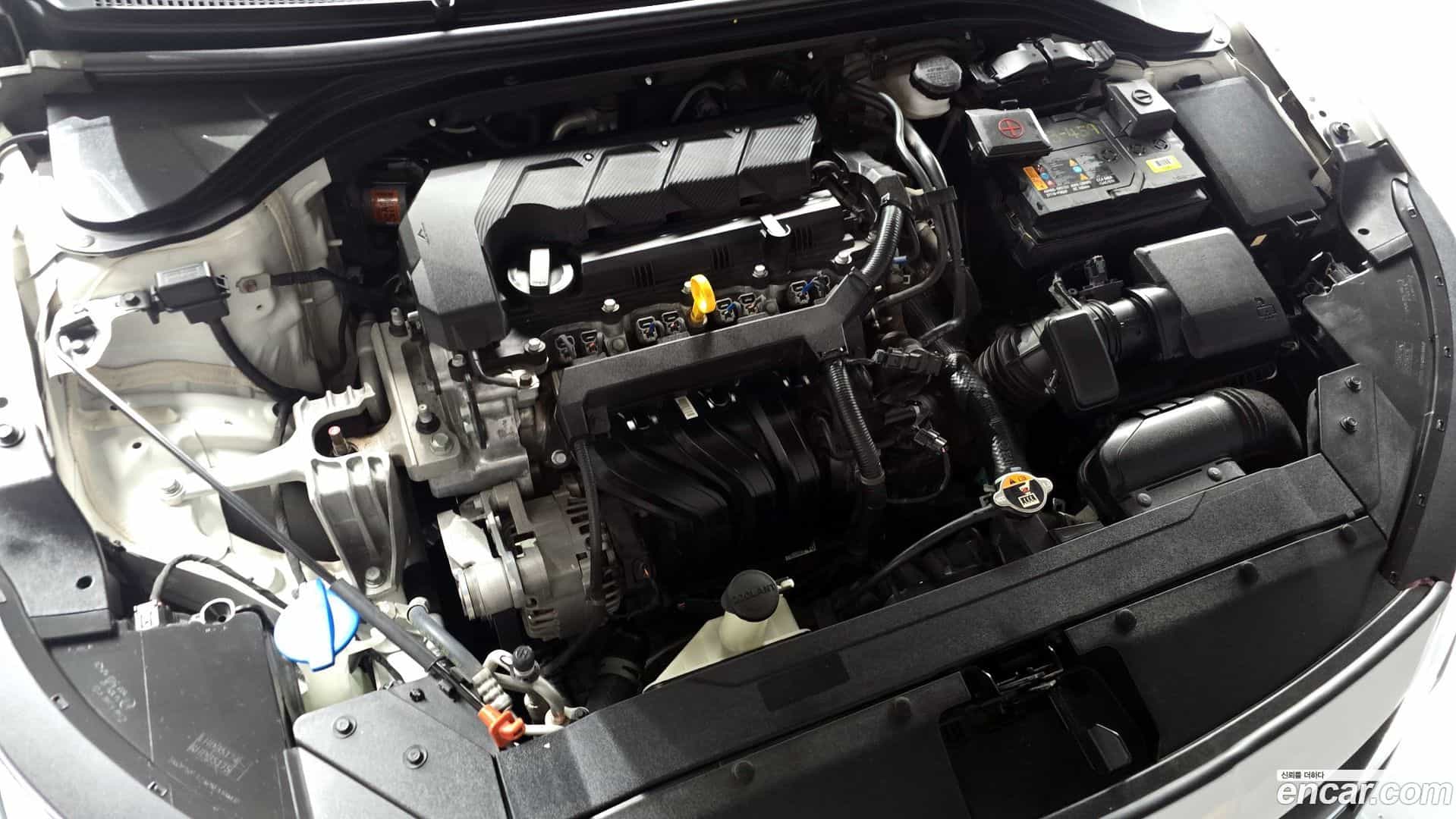 AVANTE Hyundai 2019.7-INNER-006