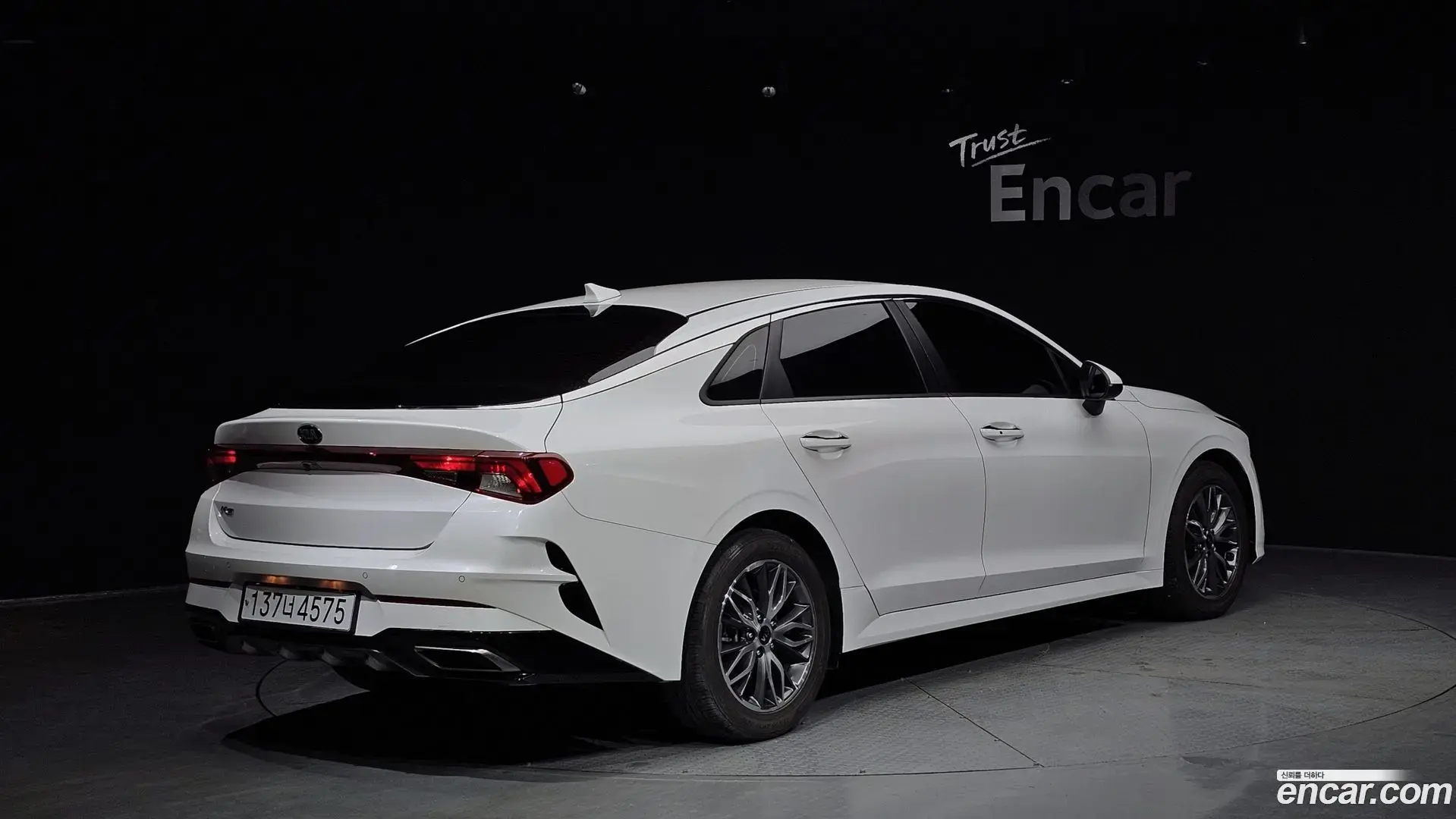 Main__Slider__Photo:K5 Kia 2020.3-1